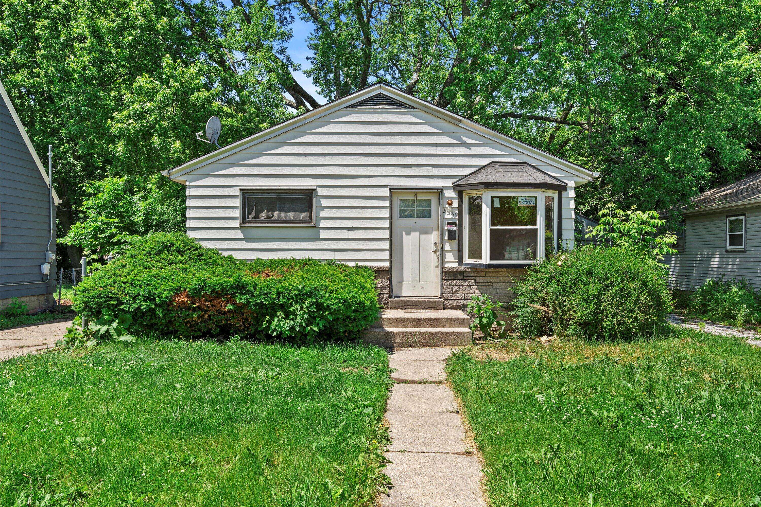 Milwaukee, WI 53218,5369 N 66th St