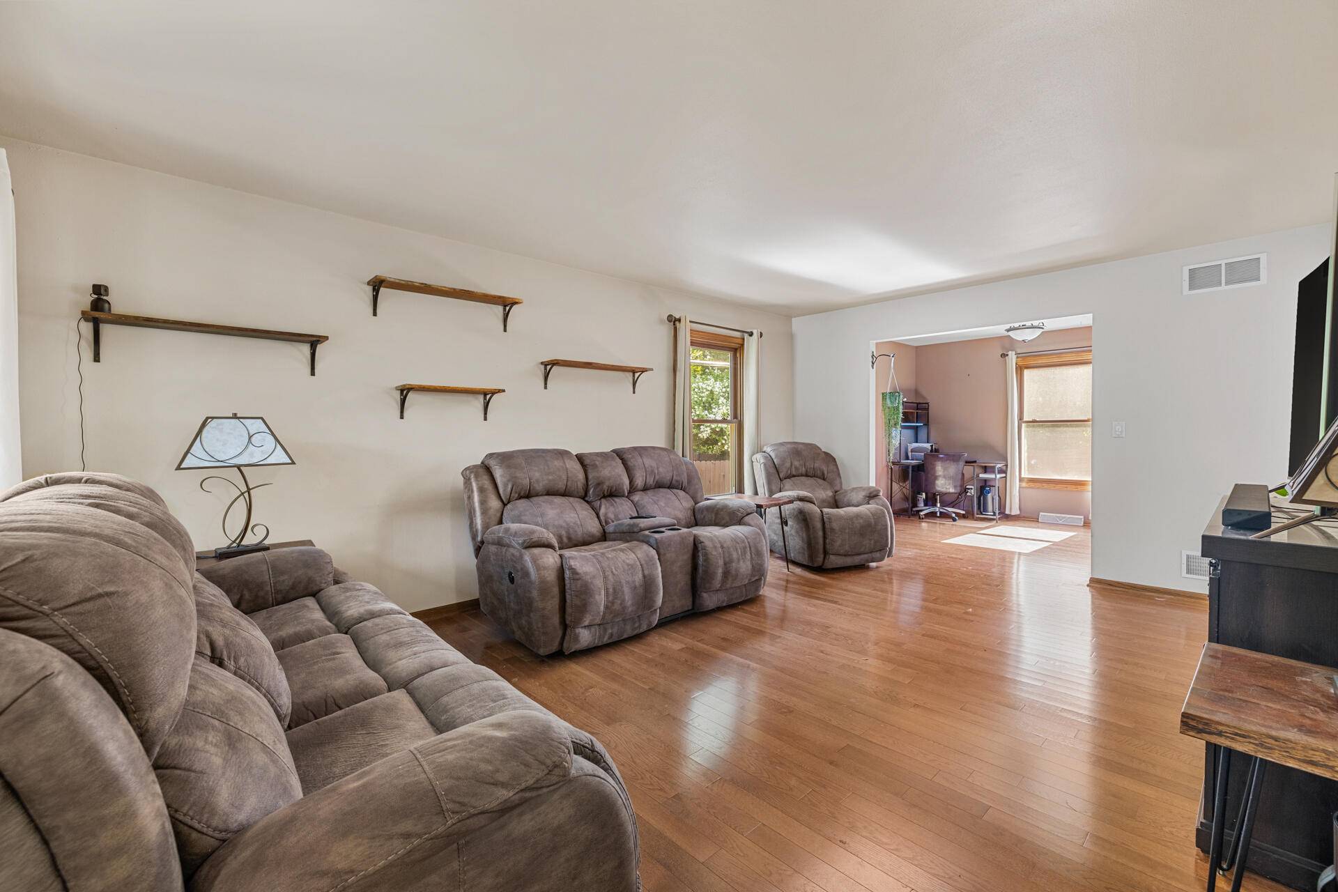 New Berlin, WI 53151,1514 S Sunny Slope Rd