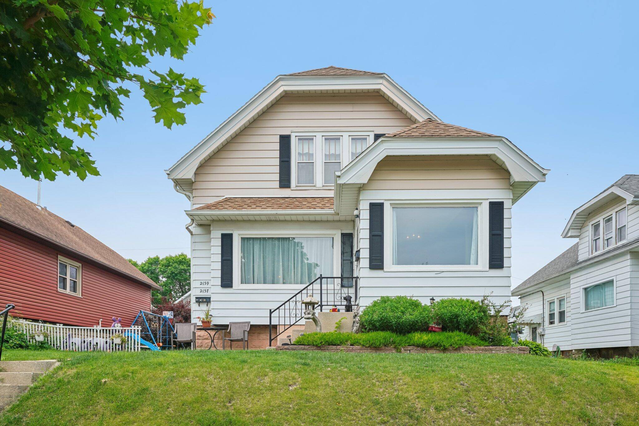 West Allis, WI 53219,2157 S 63rd St