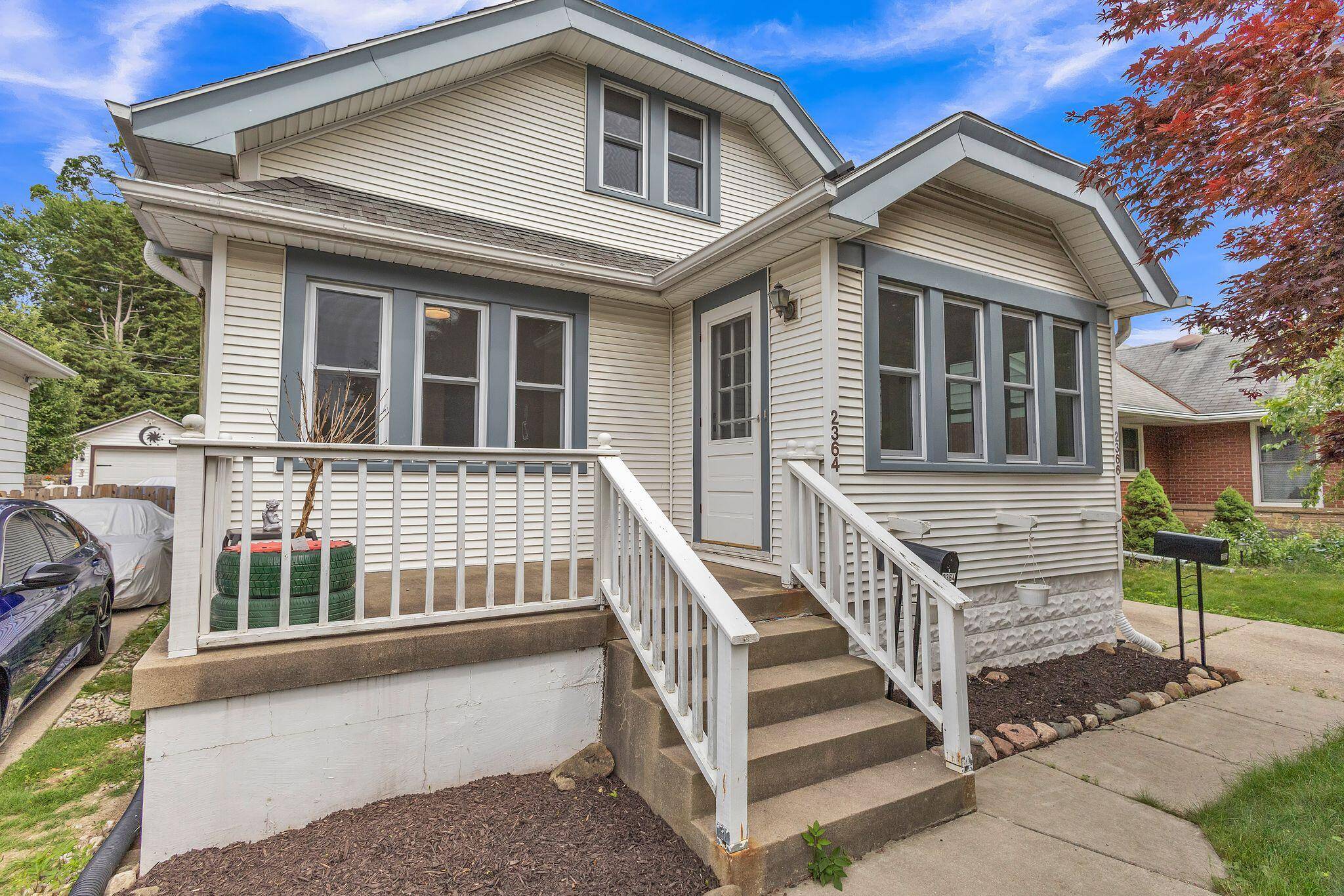 West Allis, WI 53219,2364 S 81st St
