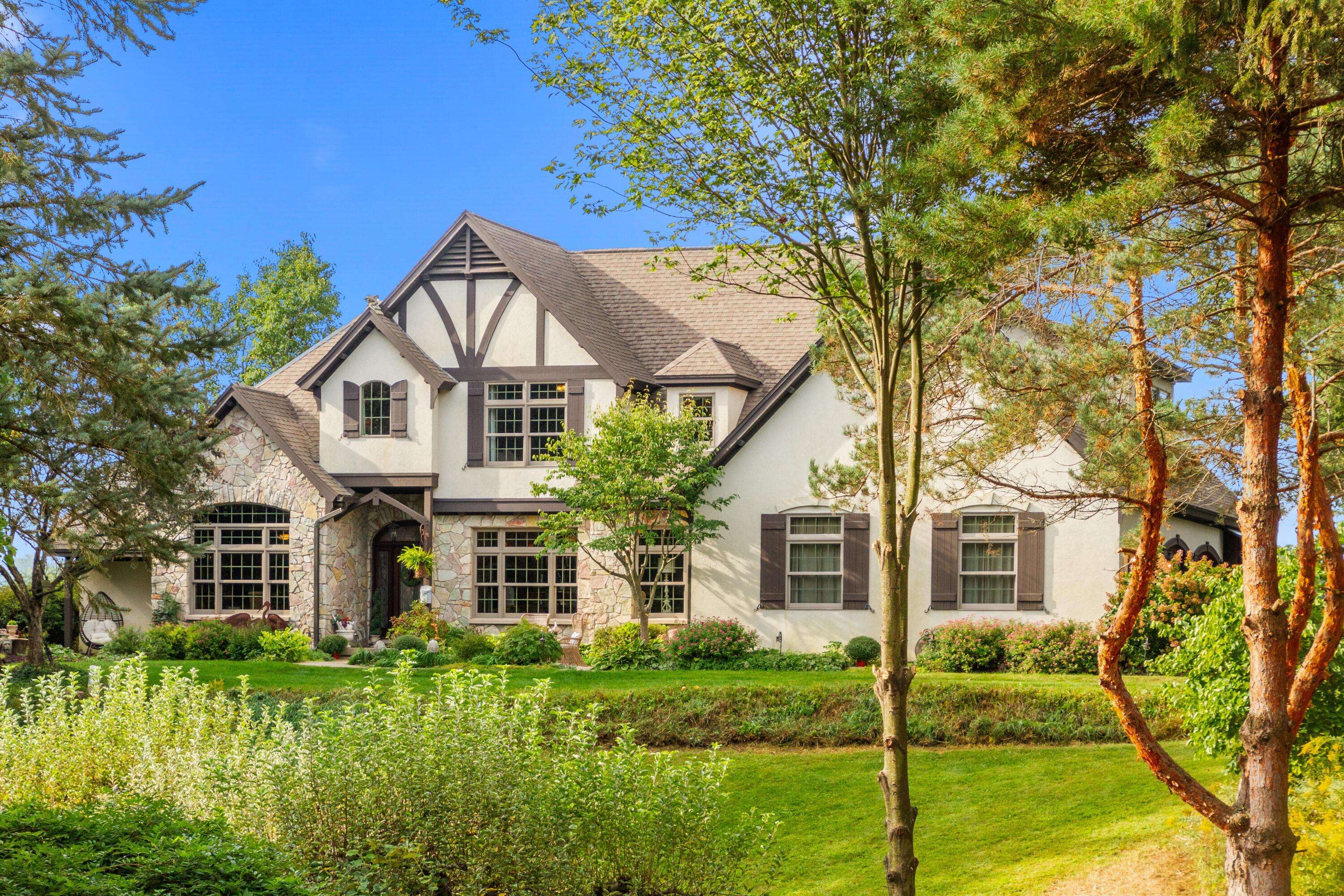 Walworth, WI 53184,W5003 Cobblestone Rd
