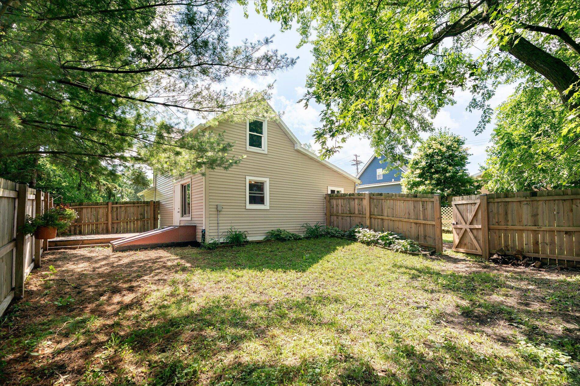 Viroqua, WI 54665,610 N Center Ave