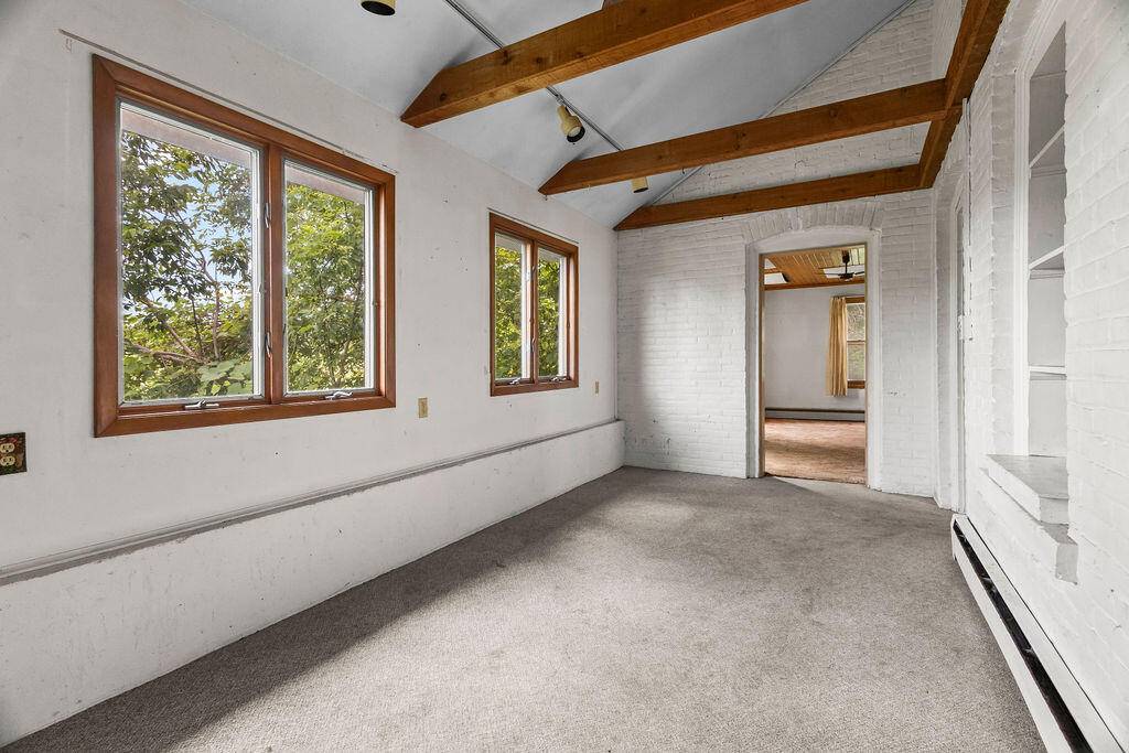 Addison, WI 53095,5046 State Highway 33 -