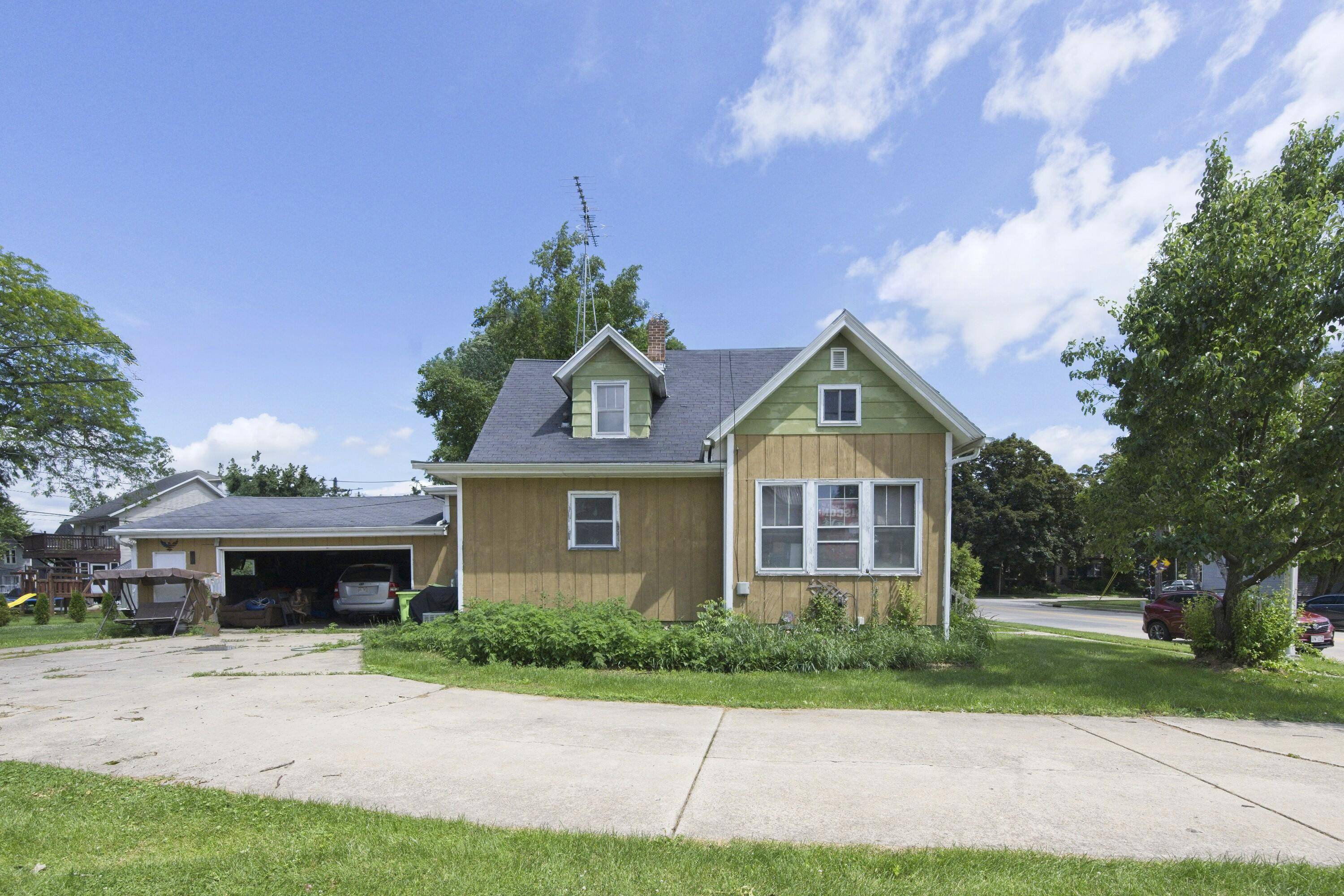 Waupun, WI 53963,134 N Watertown St
