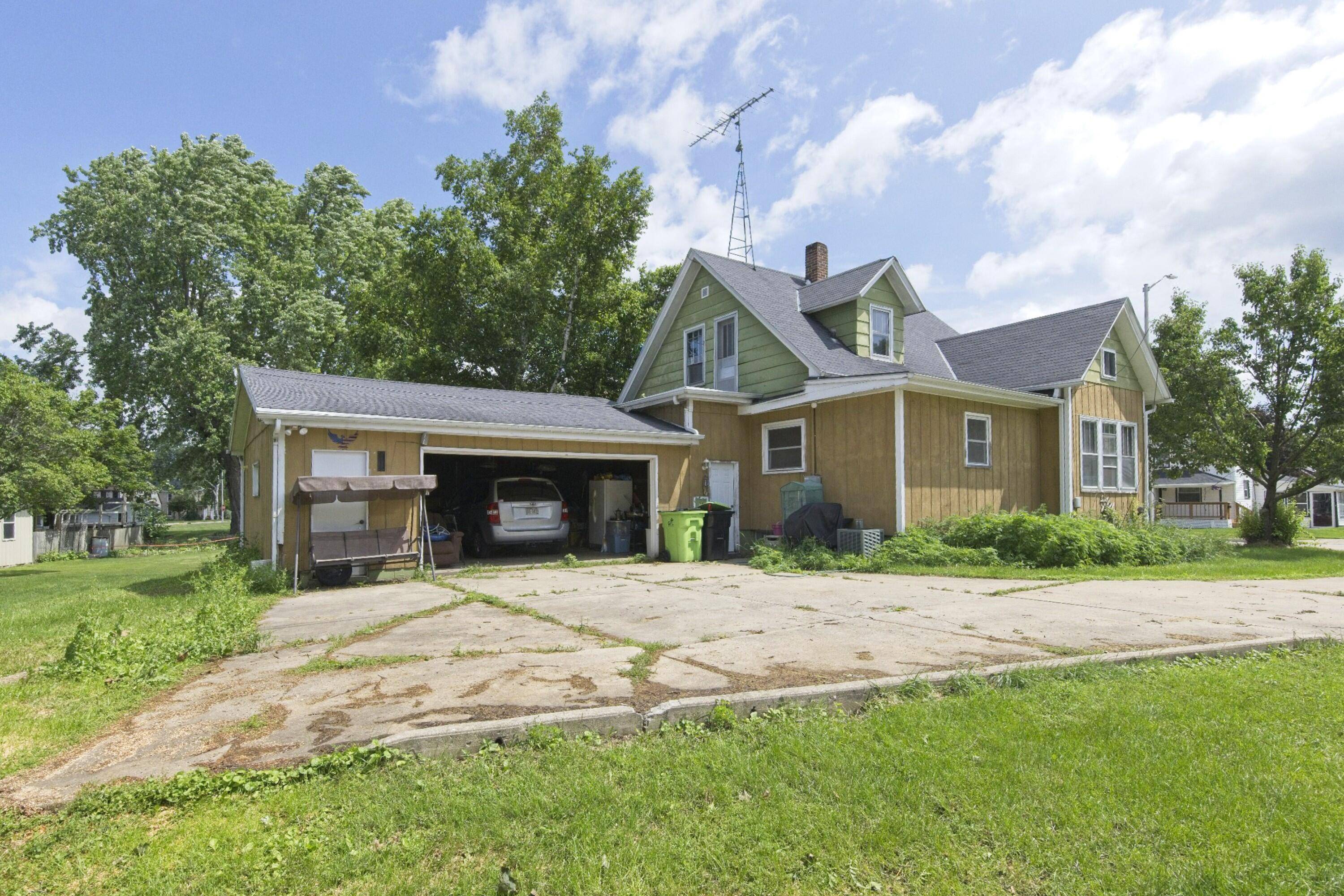 Waupun, WI 53963,134 N Watertown St