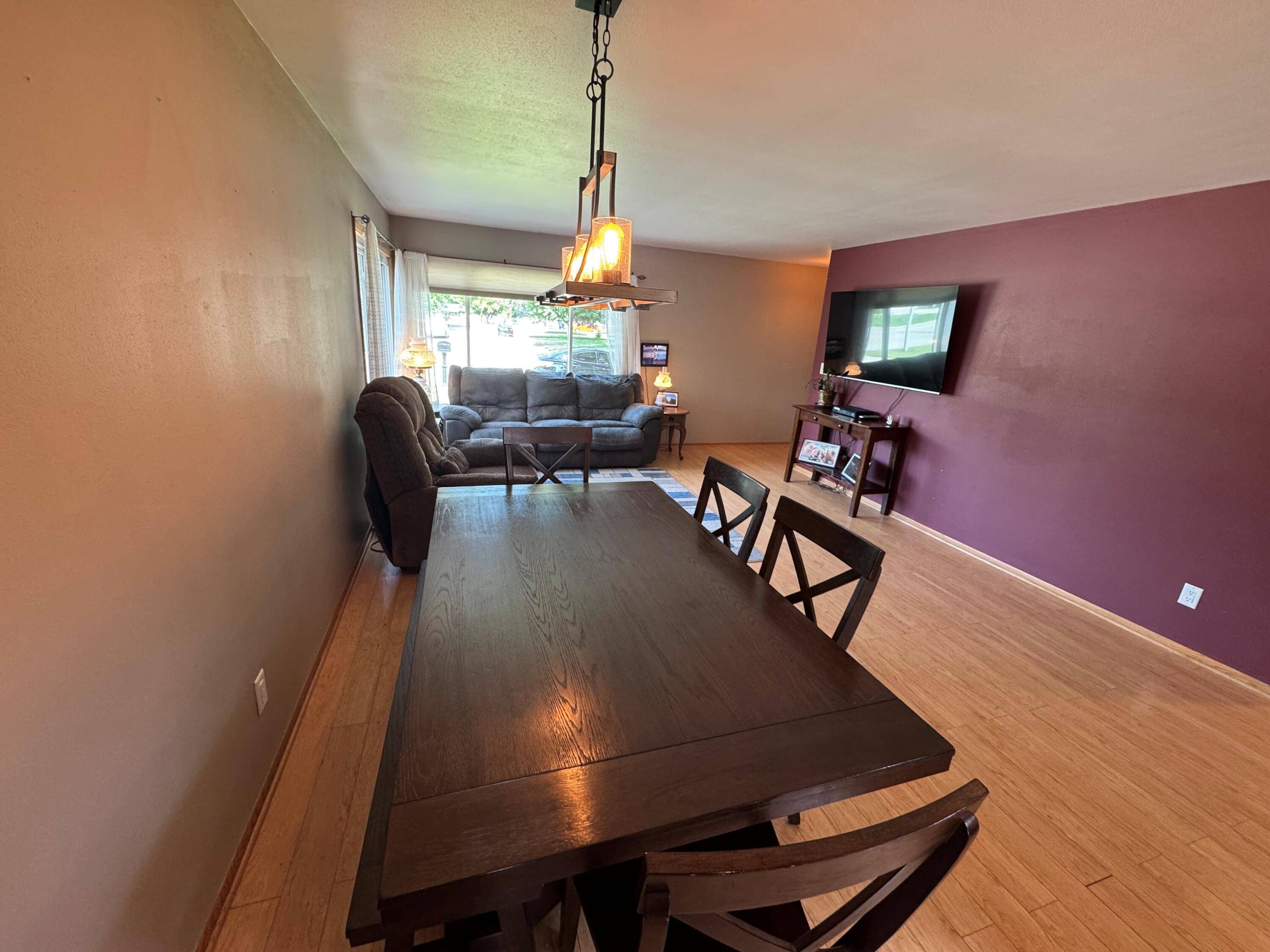 Oconomowoc, WI 53066,1221 Christopher Ct