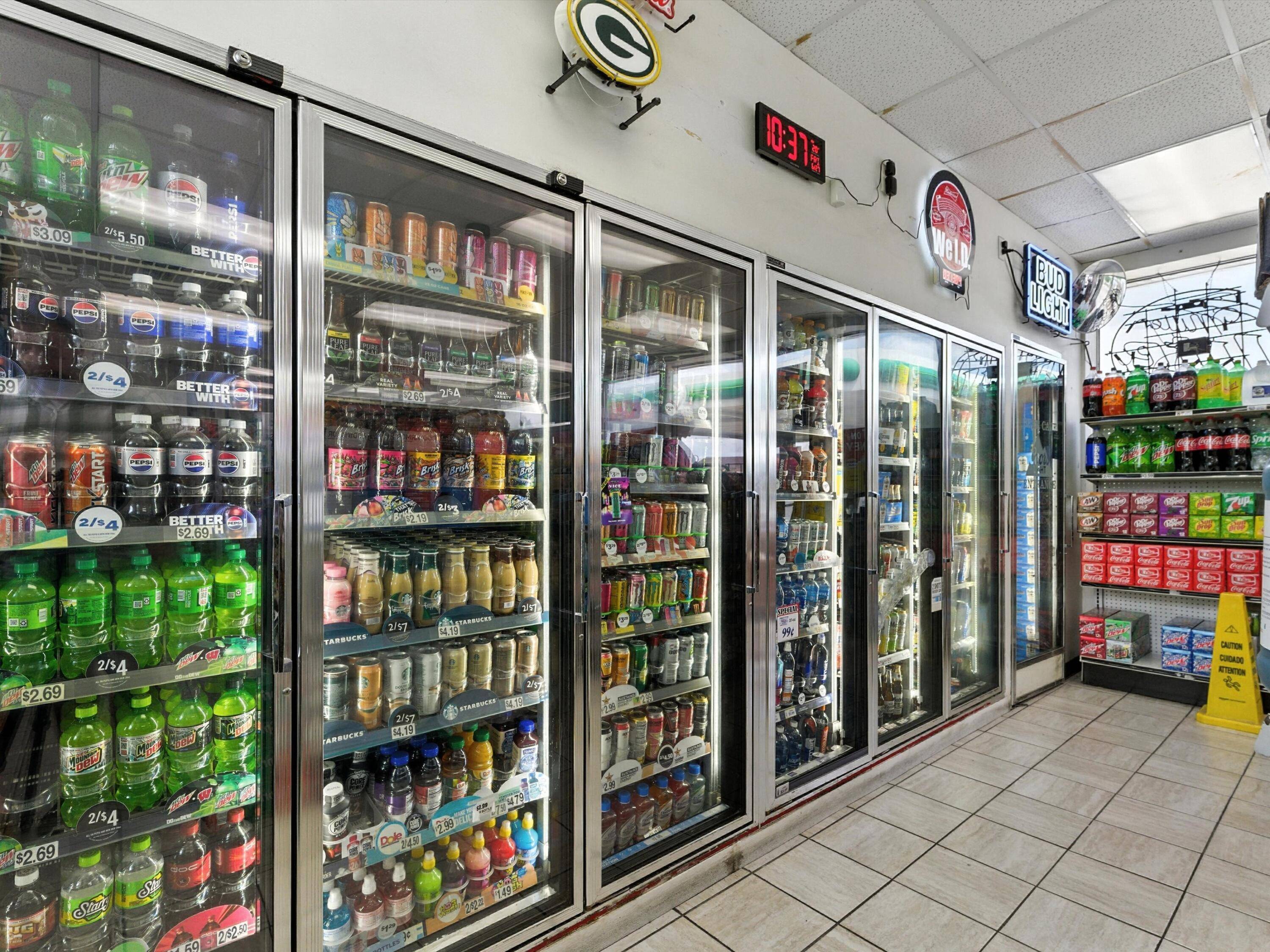 Green Bay, WI 54302,2115 Main St