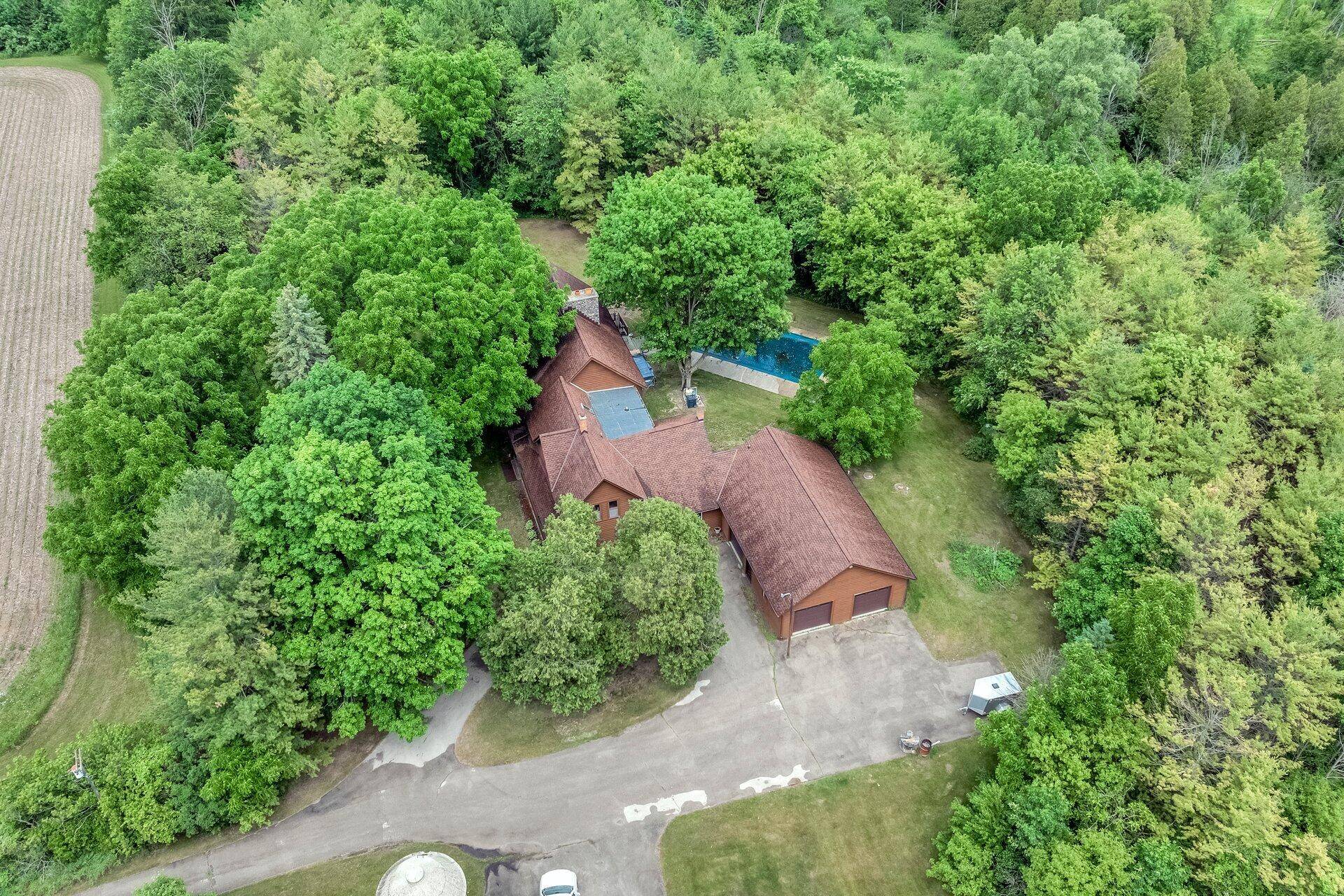 Saukville, WI 53080,4002 County Road I -