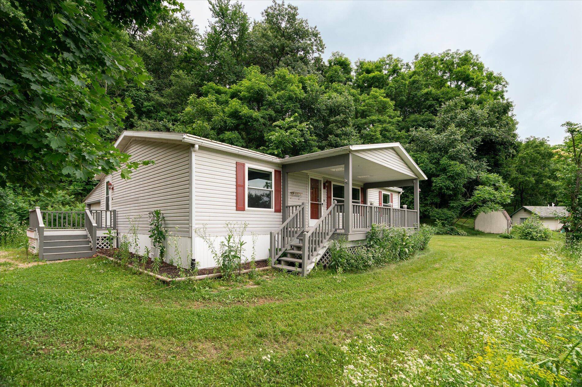 Jefferson, WI 54665,S6205 Sidie Hollow Rd