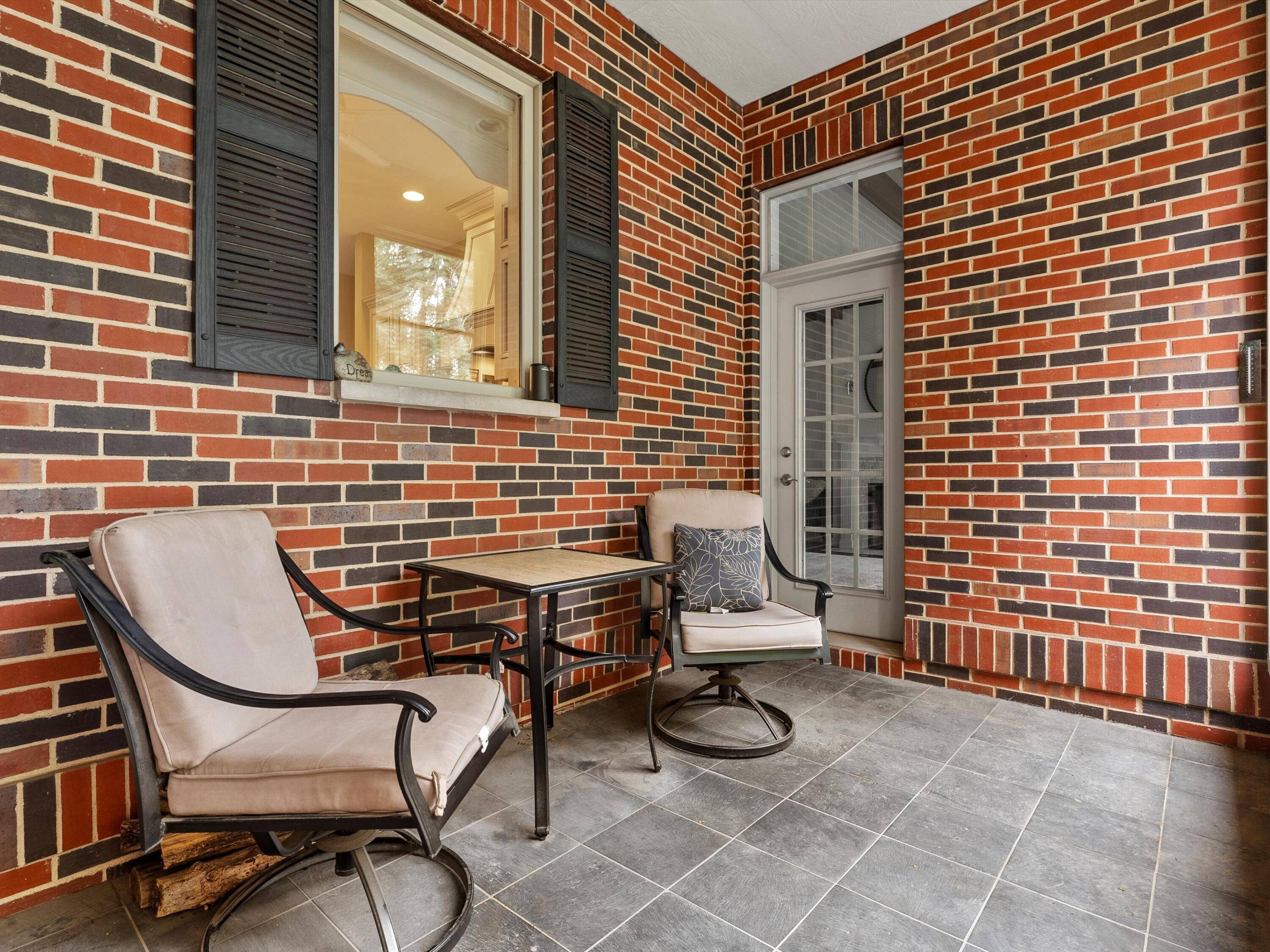 Kohler, WI 53044,846 Briarwood Ct
