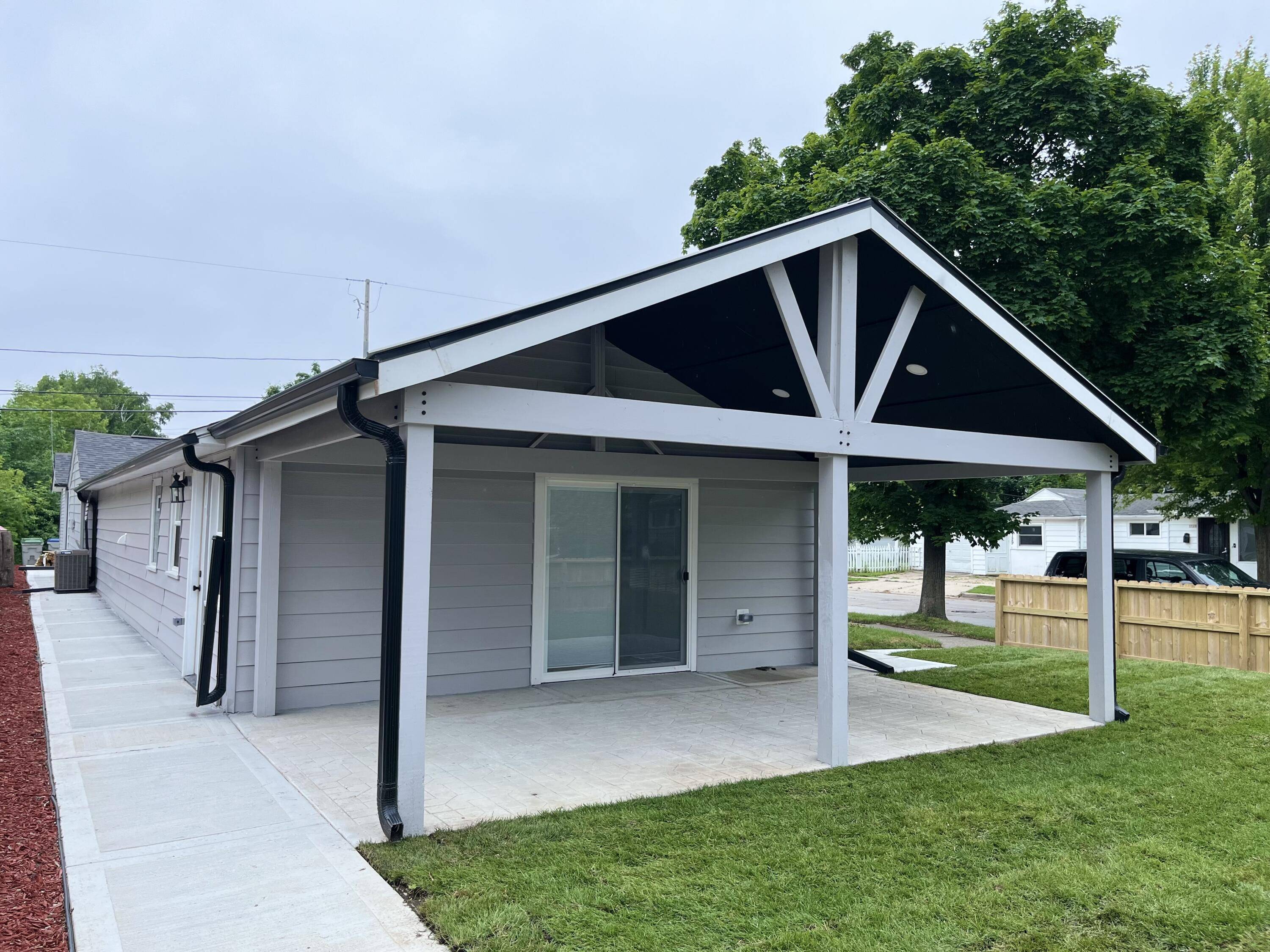 Milwaukee, WI 53209,3730 W Kaul Ave