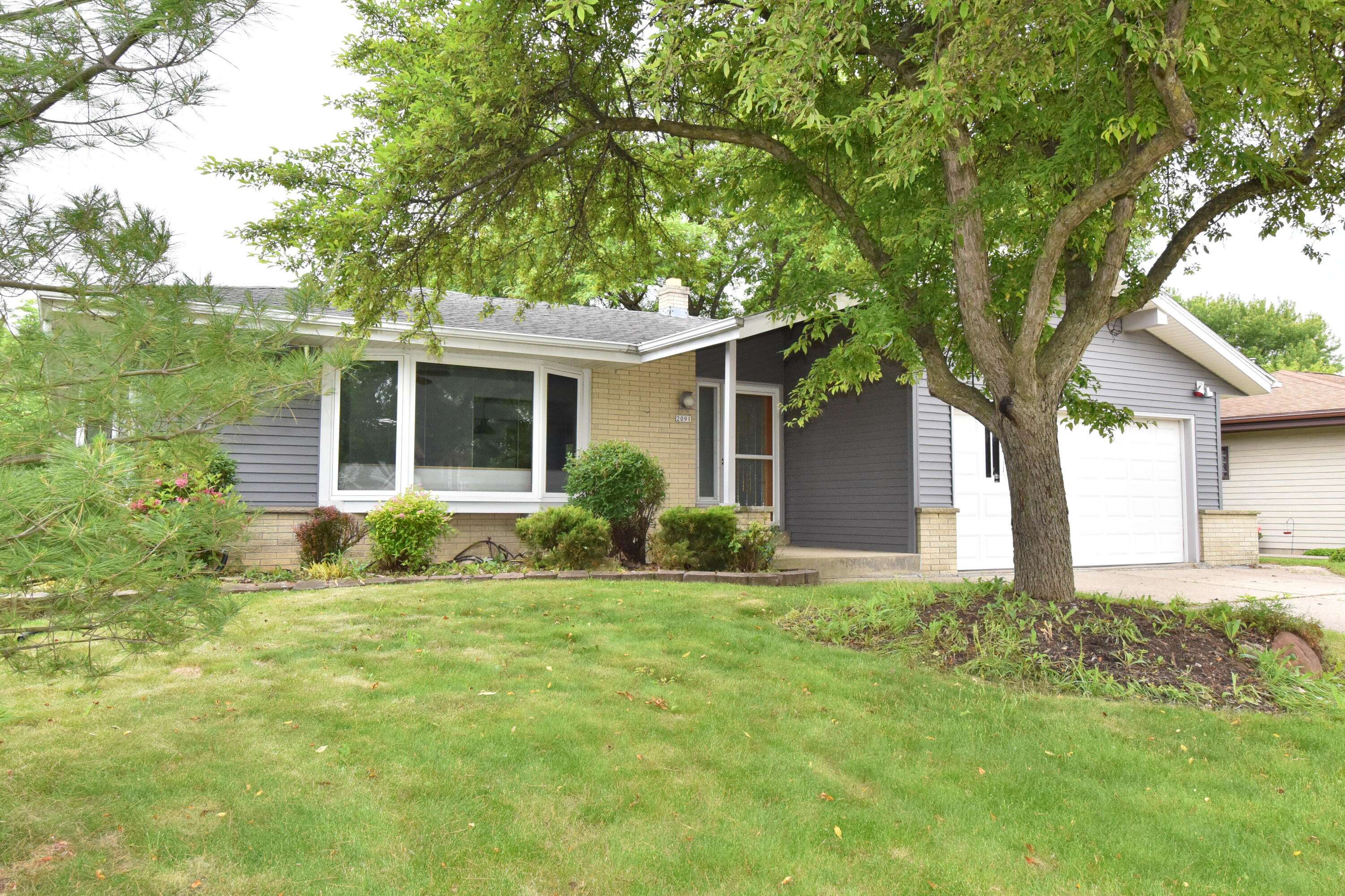Oak Creek, WI 53154,2091 E Spruce Ct