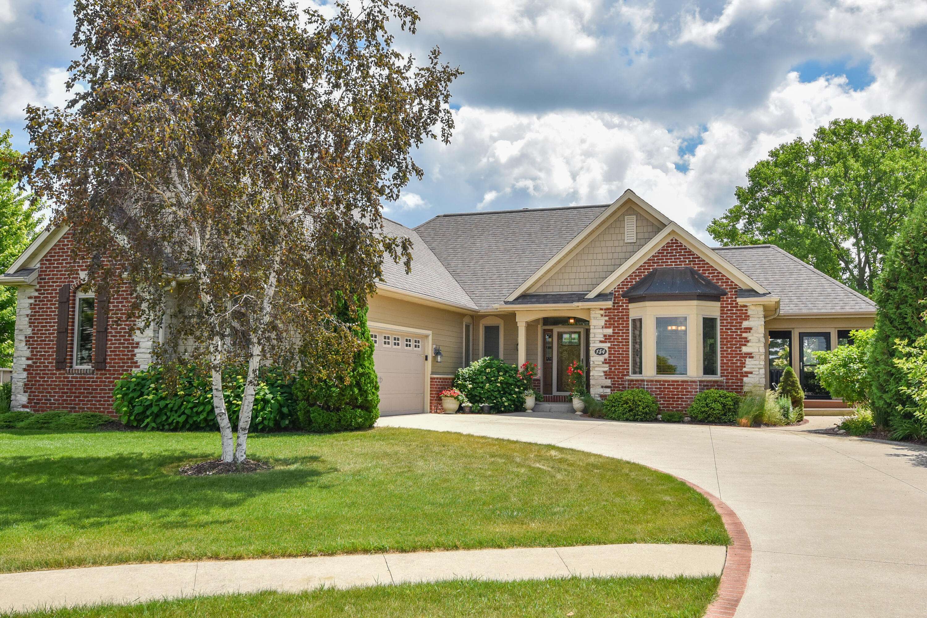 Cedar Grove, WI 53013,154 Water Ct