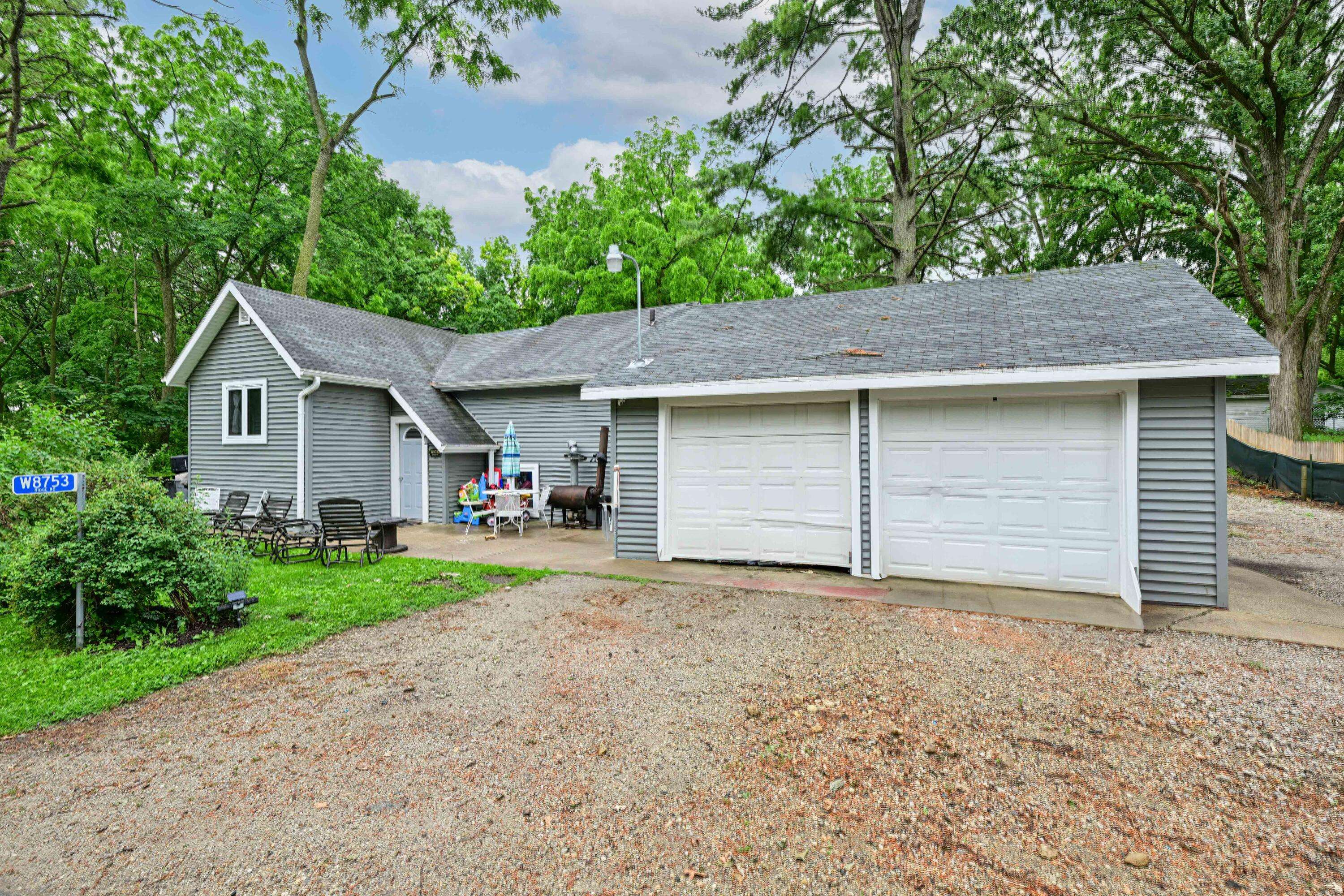 Richmond, WI 53115,W8753 Ridge Rd