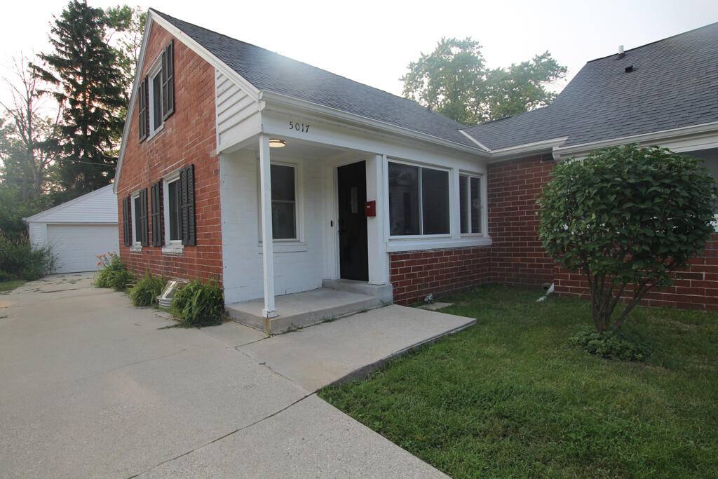 Whitefish Bay, WI 53217,5017 N Bay Ridge Ave Unit 5017
