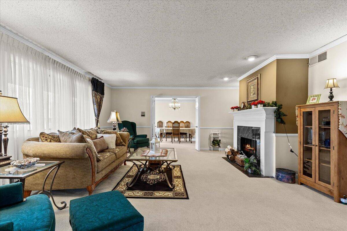 Menomonee Falls, WI 53051,N84W16033 Menomonee Ave Unit 200