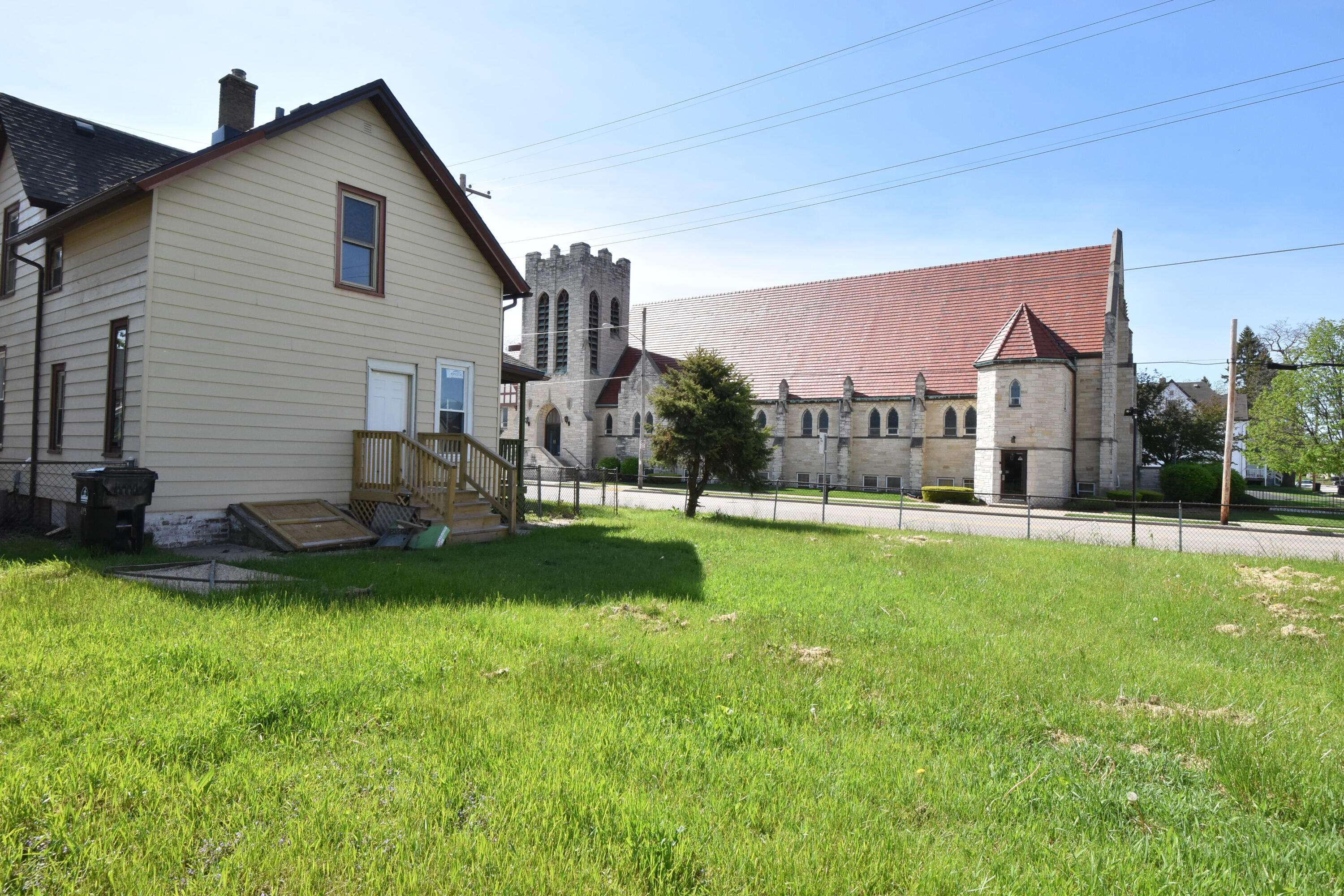 Racine, WI 53402,1700 Green St