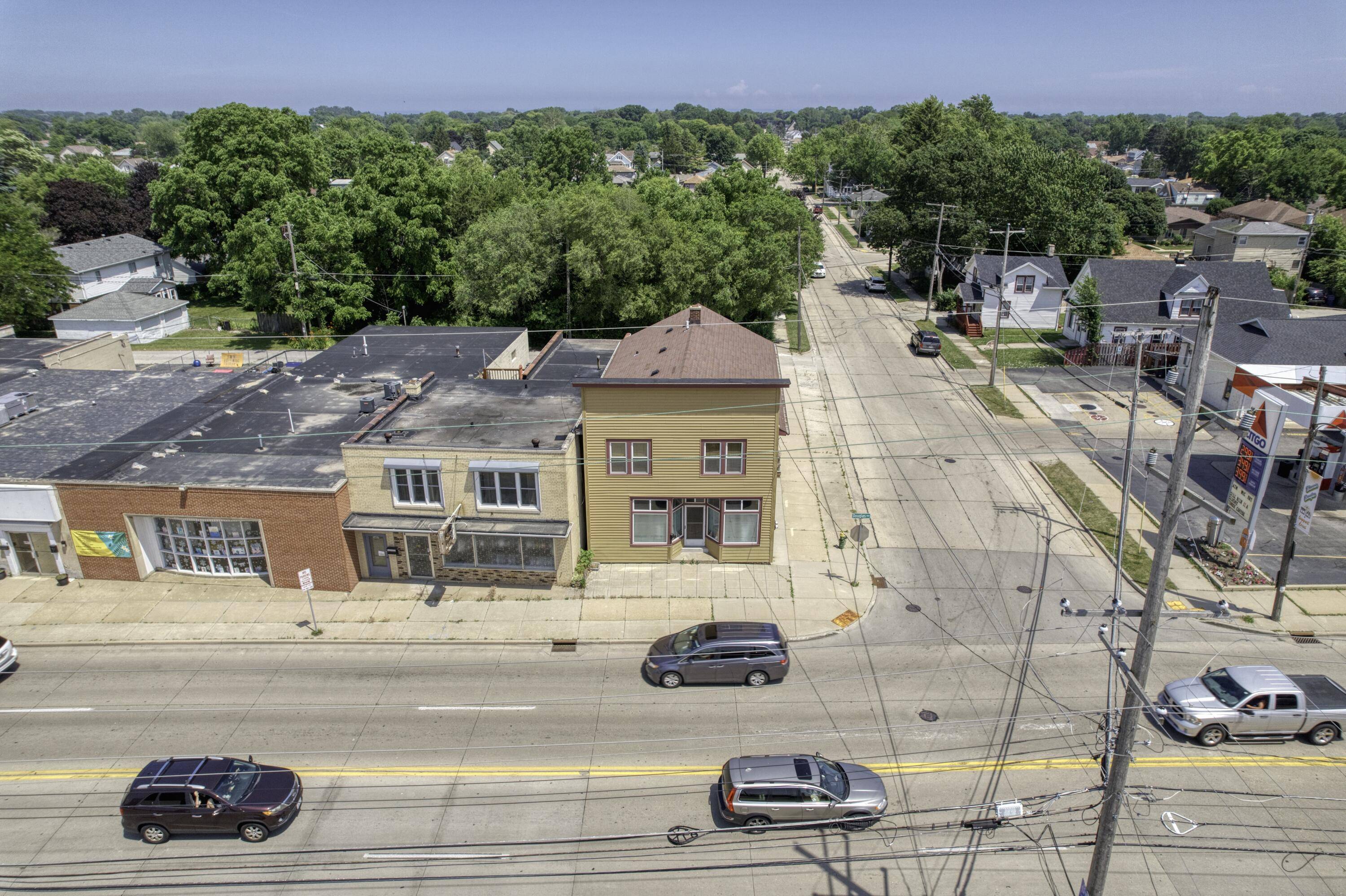 Racine, WI 53402,3401 Douglas Ave