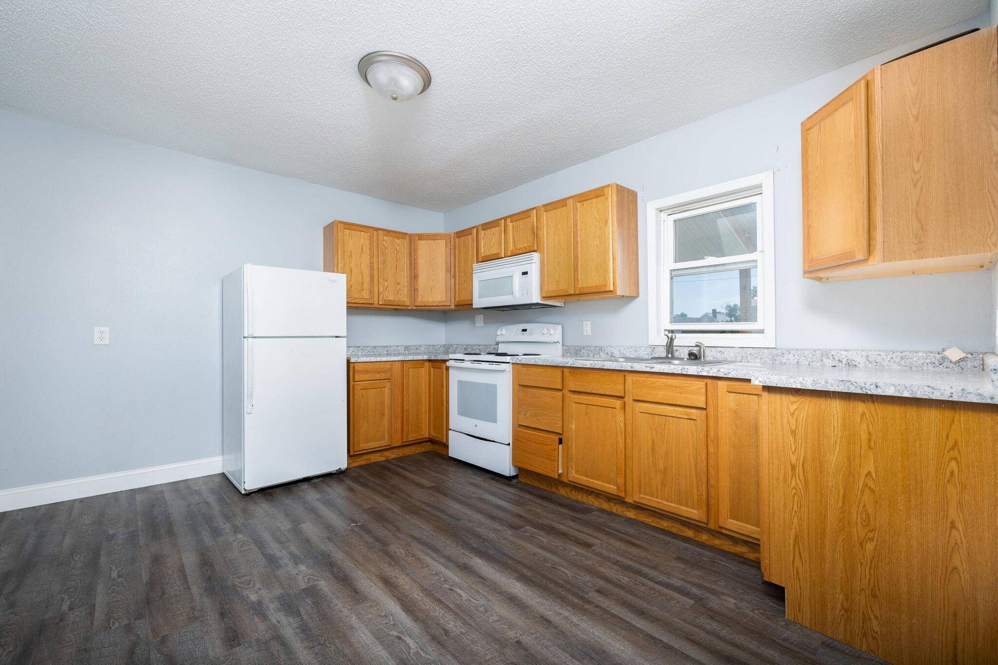 Caledonia, MN 55921,213 Caledonia St W