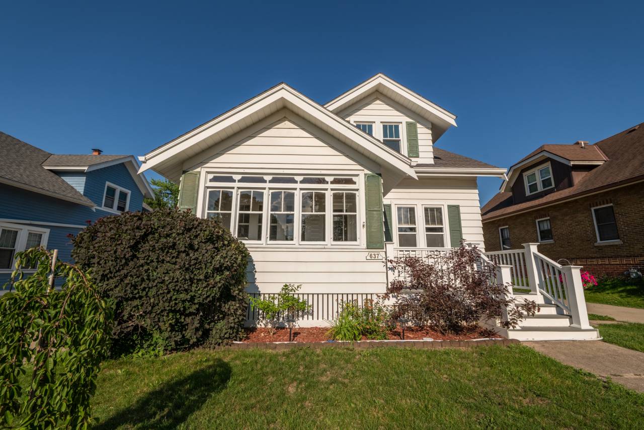 West Bend, WI 53095,637 3rd Ave