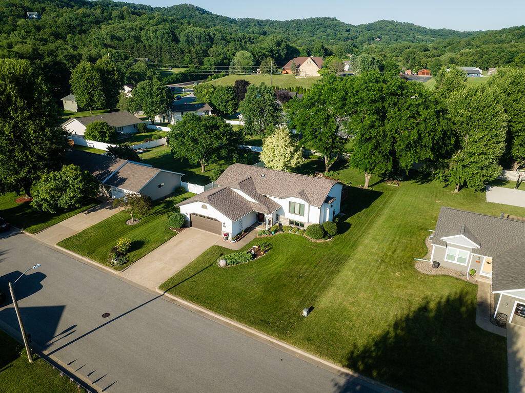 Holmen, WI 54636,2711 Cedar Ave S