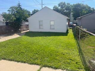 West Allis, WI 53214,1648 S 69th St