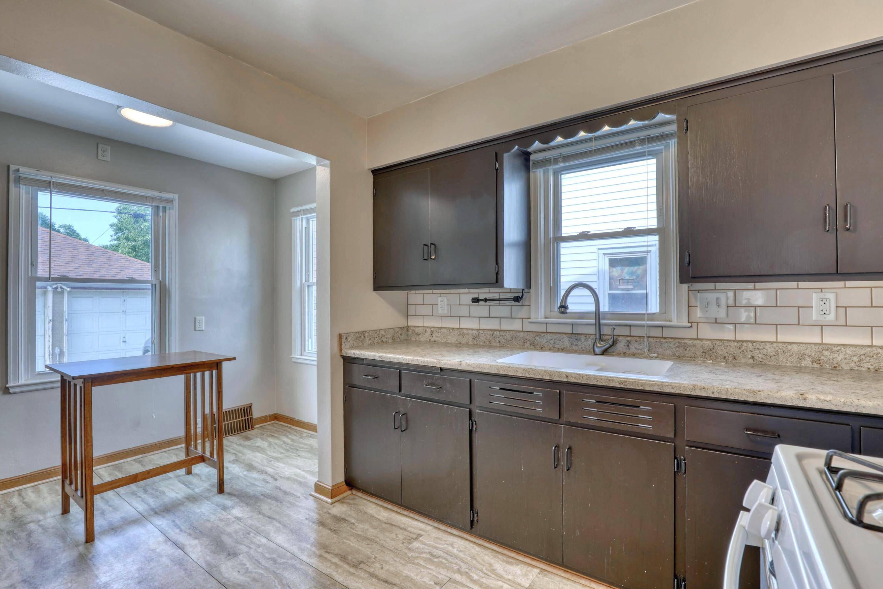 Glendale, WI 53209,1108 W Silver Spring Dr Unit 1110