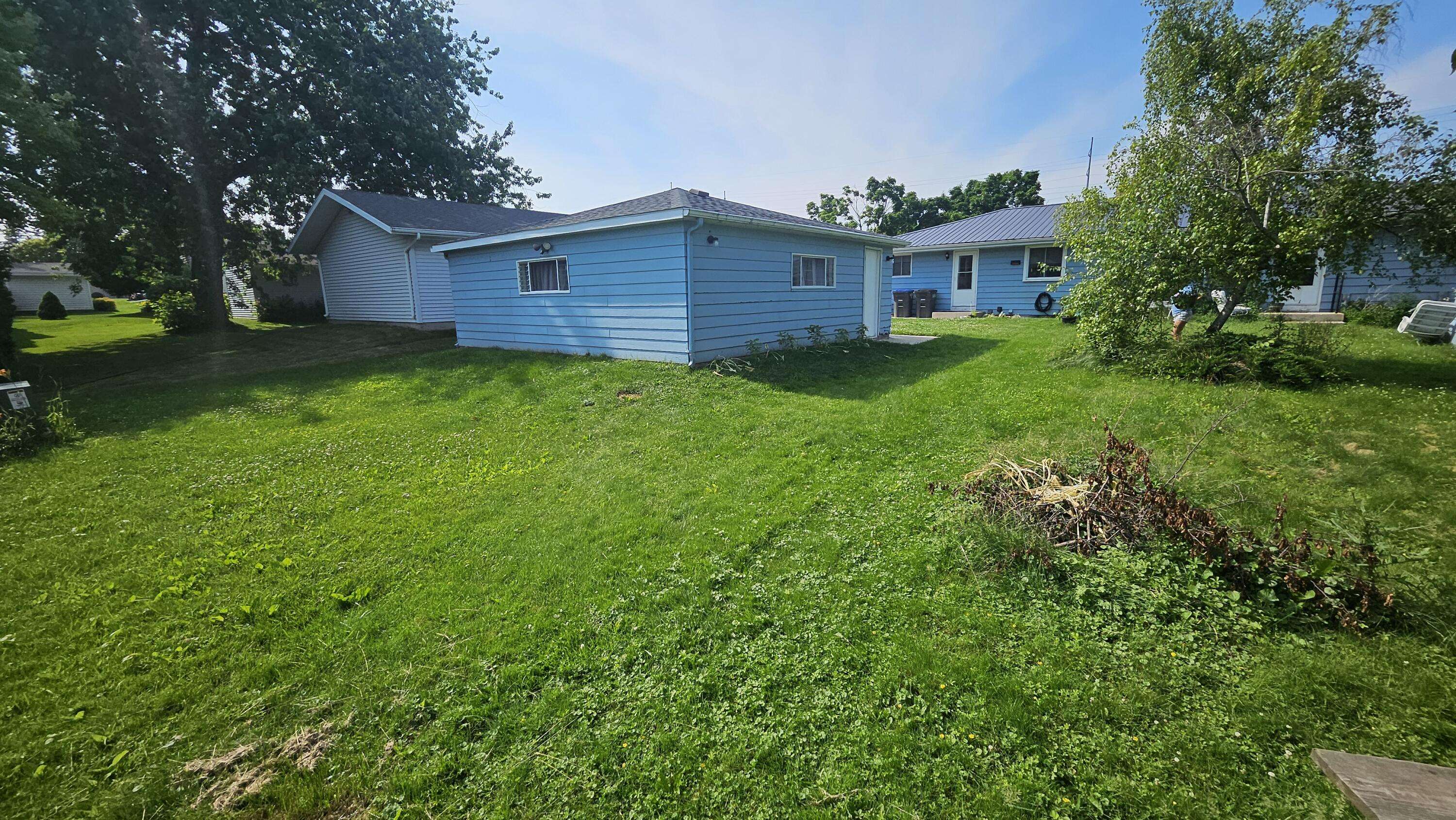 Sheboygan, WI 53081,1319 Greenfield Ave