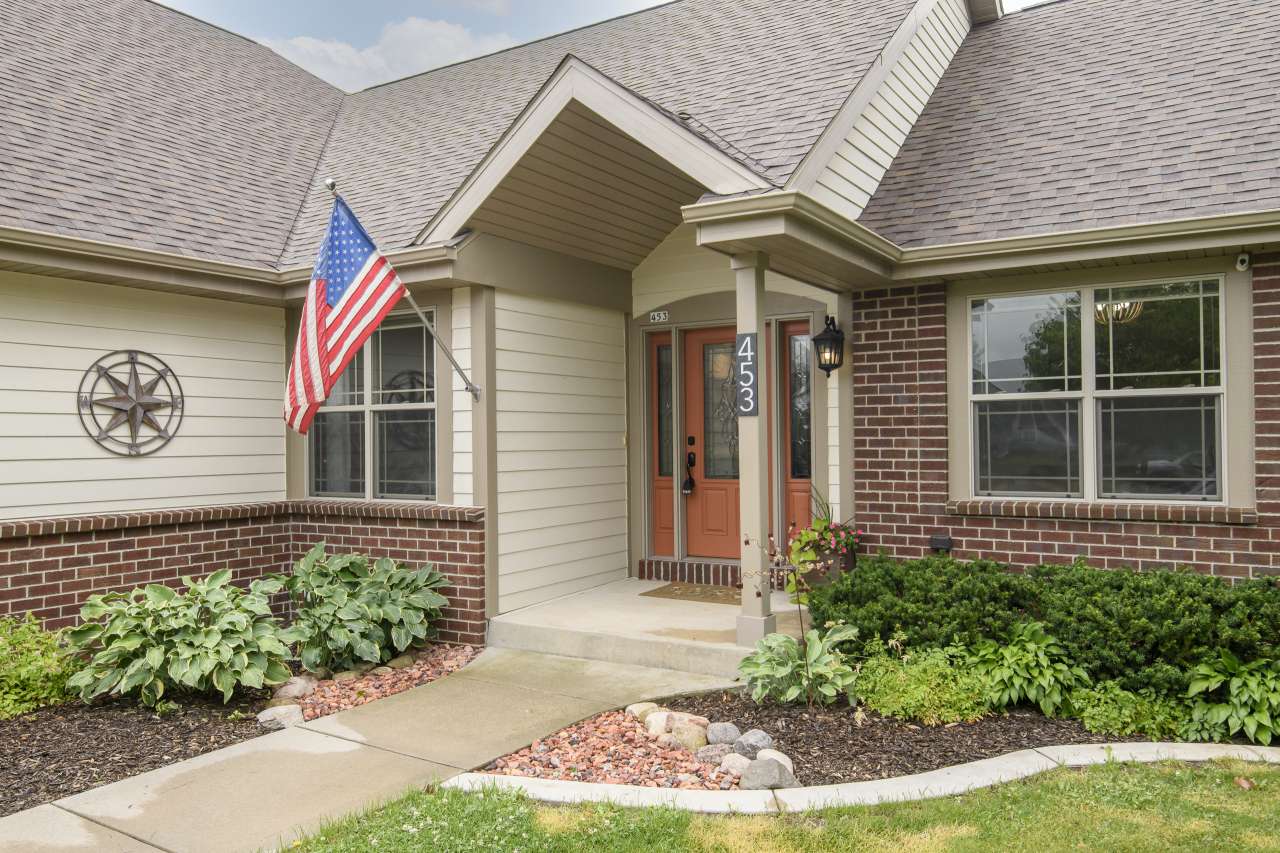 Hartford, WI 53027,453 Acorn Pass Unit 1