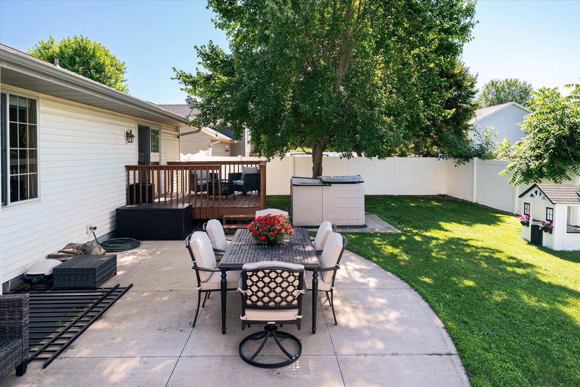 Holmen, WI 54636,206 Peterson St