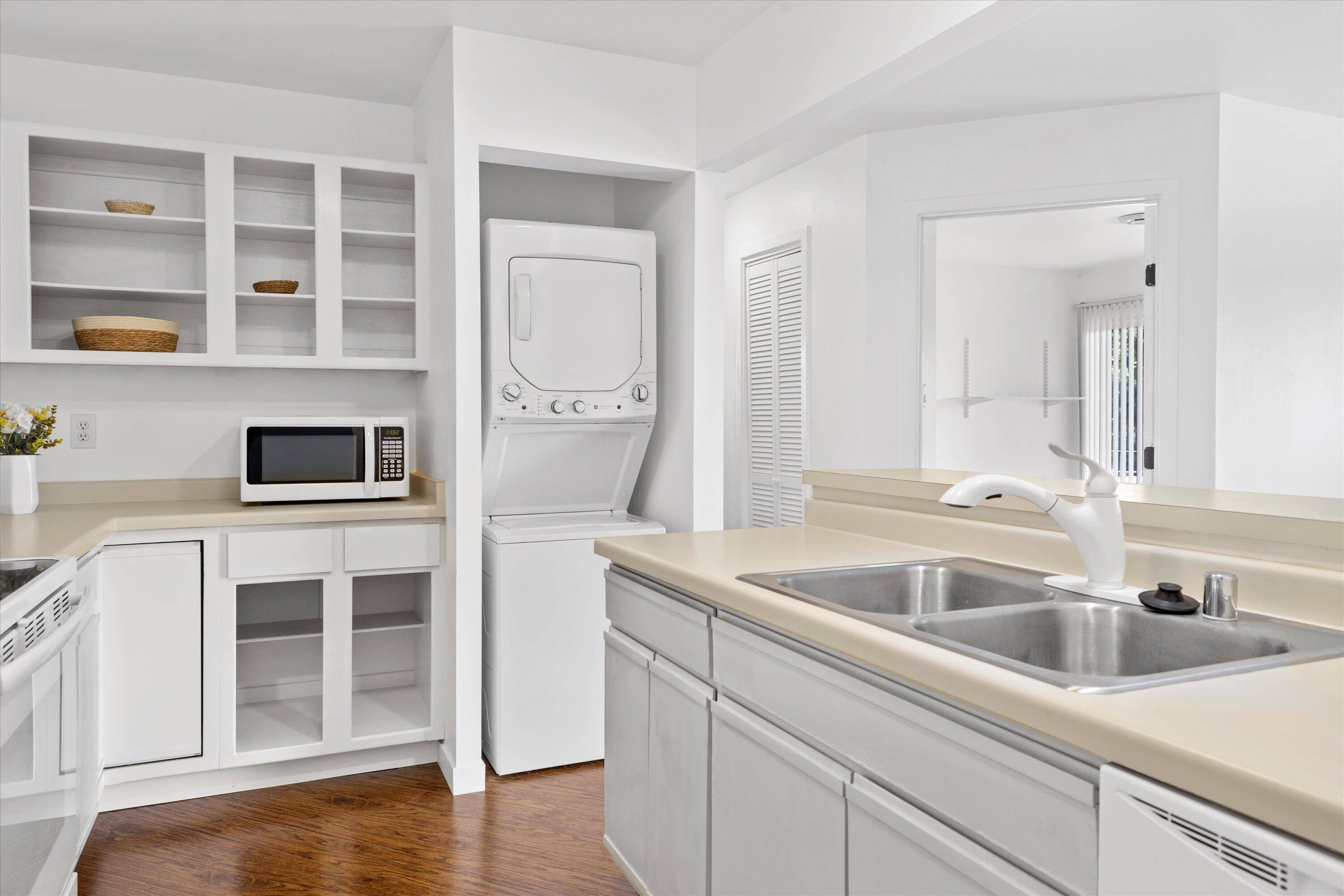 Mount Pleasant, WI 53406,6641 Mariner Dr Unit 6