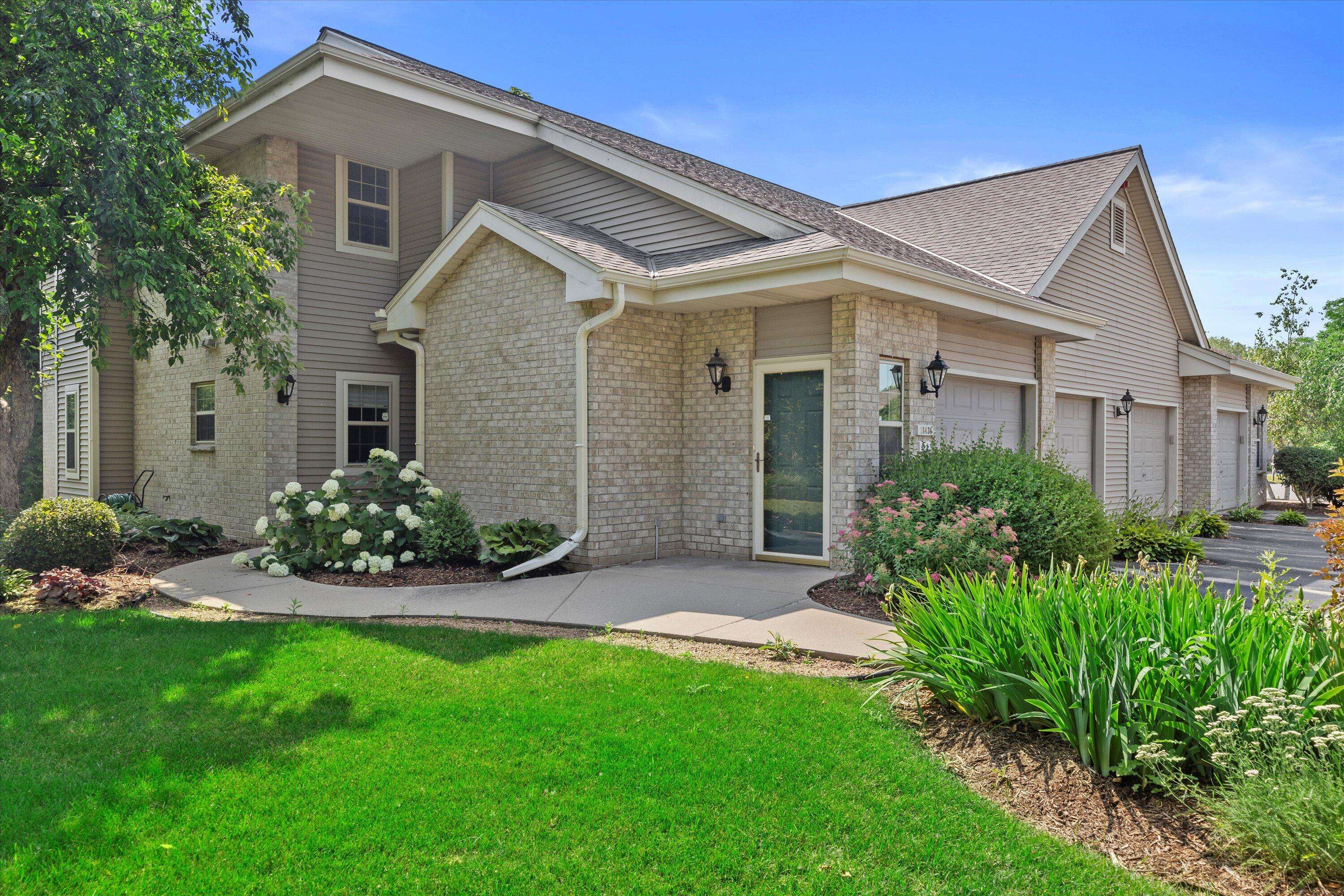 Brookfield, WI 53045,18430 Emerald Dr Unit C