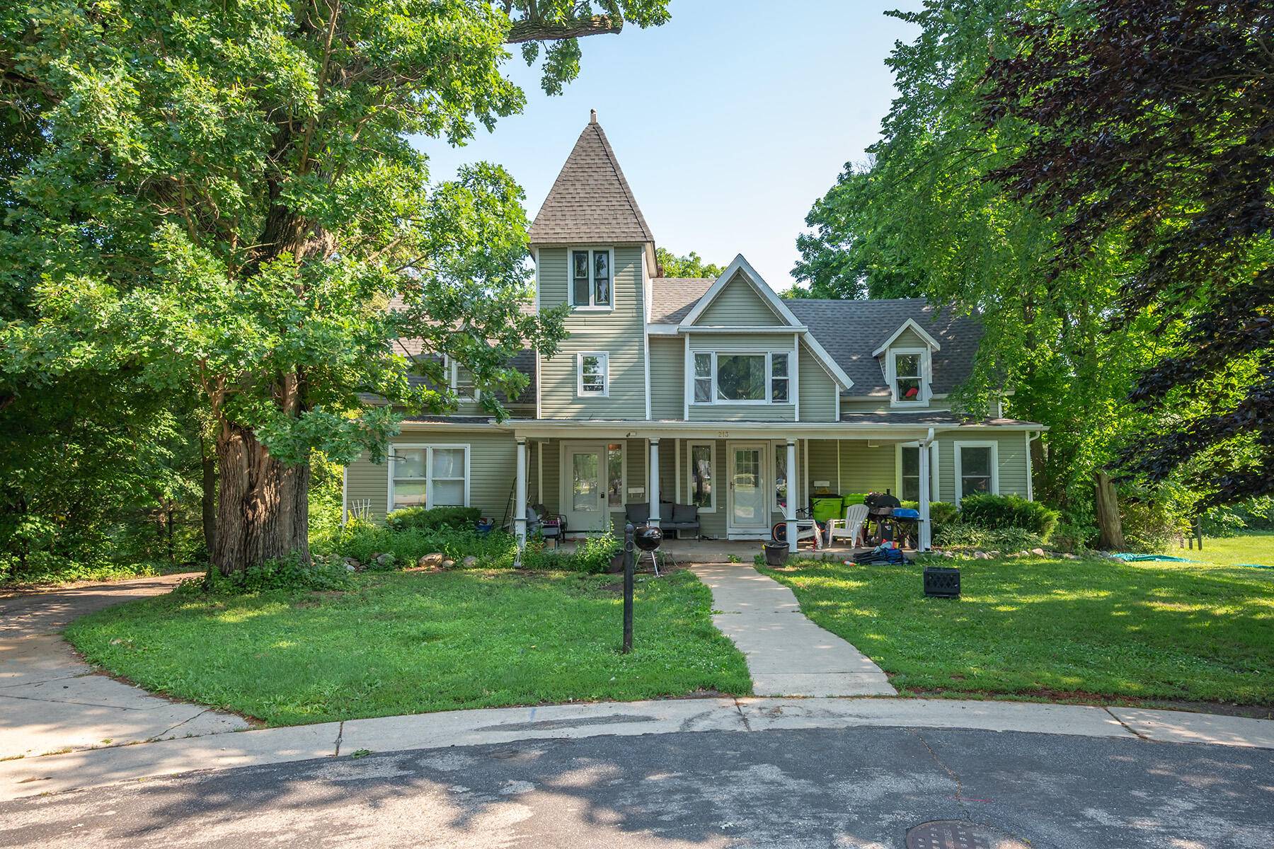 Delavan, WI 53115,213 N Third St