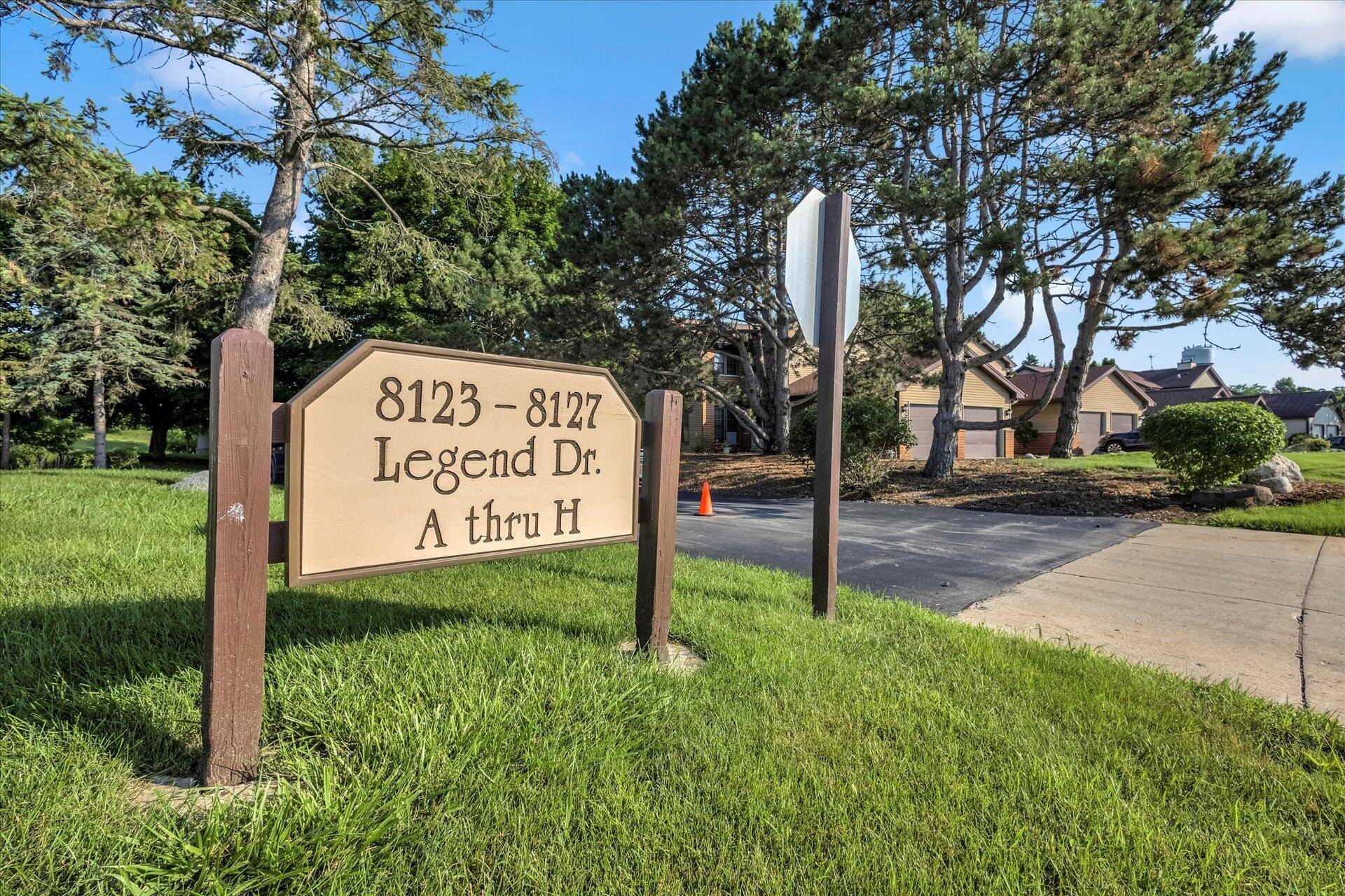 Franklin, WI 53132,8127 S Legend Dr Unit G