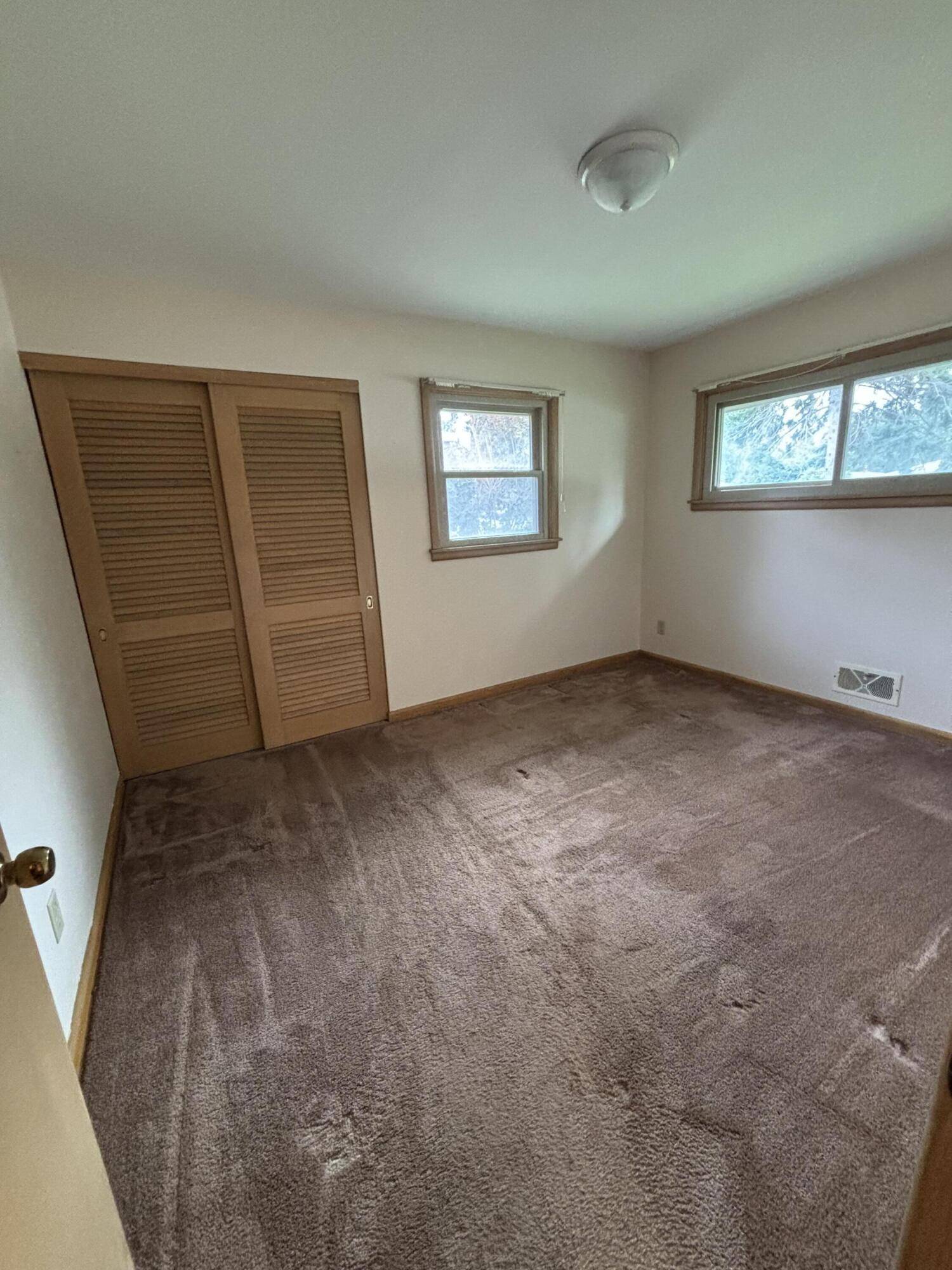 Milwaukee, WI 53223,7658 N Delta Pl