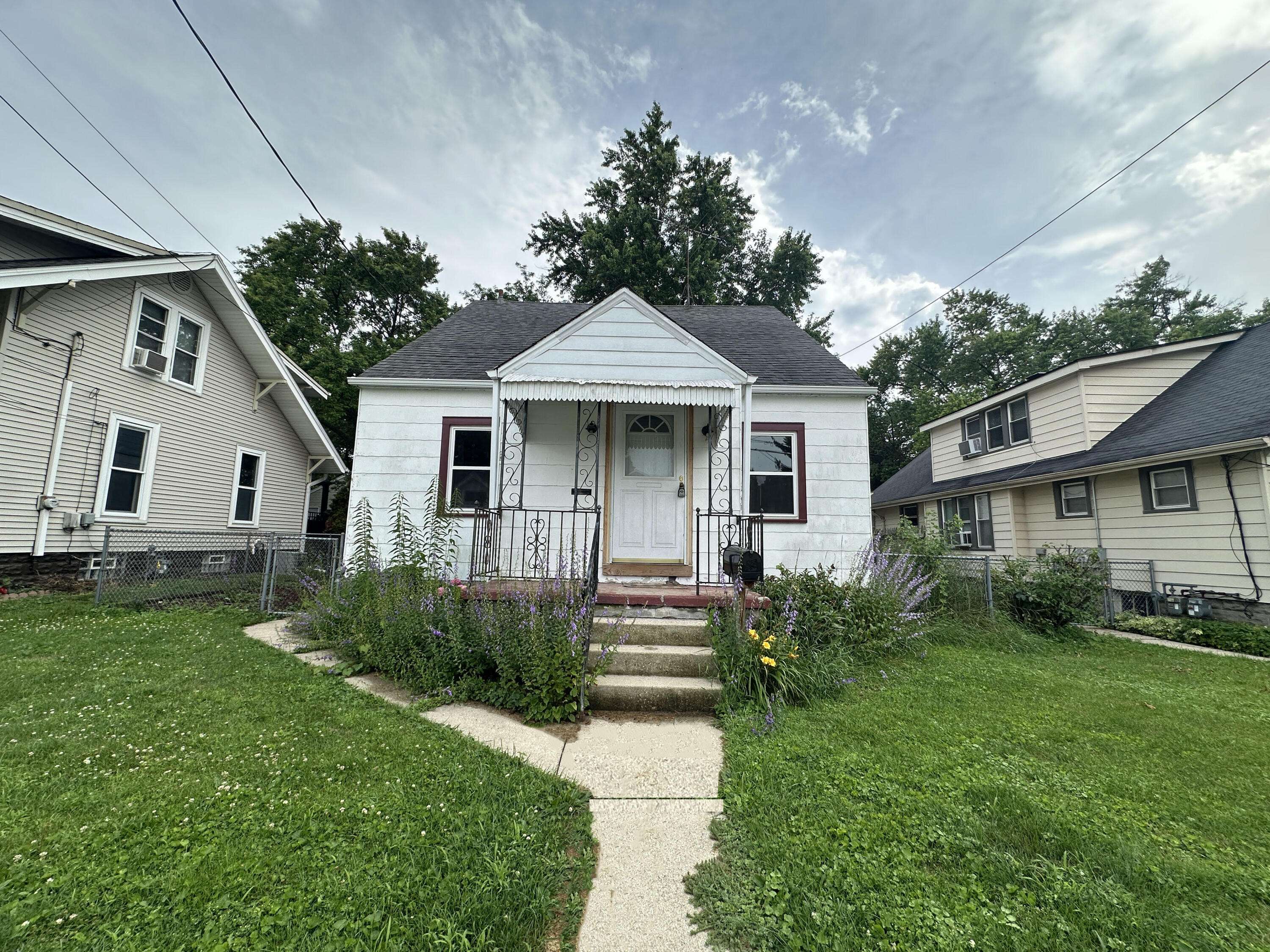 Waukesha, WI 53186,321 Harrison Ave
