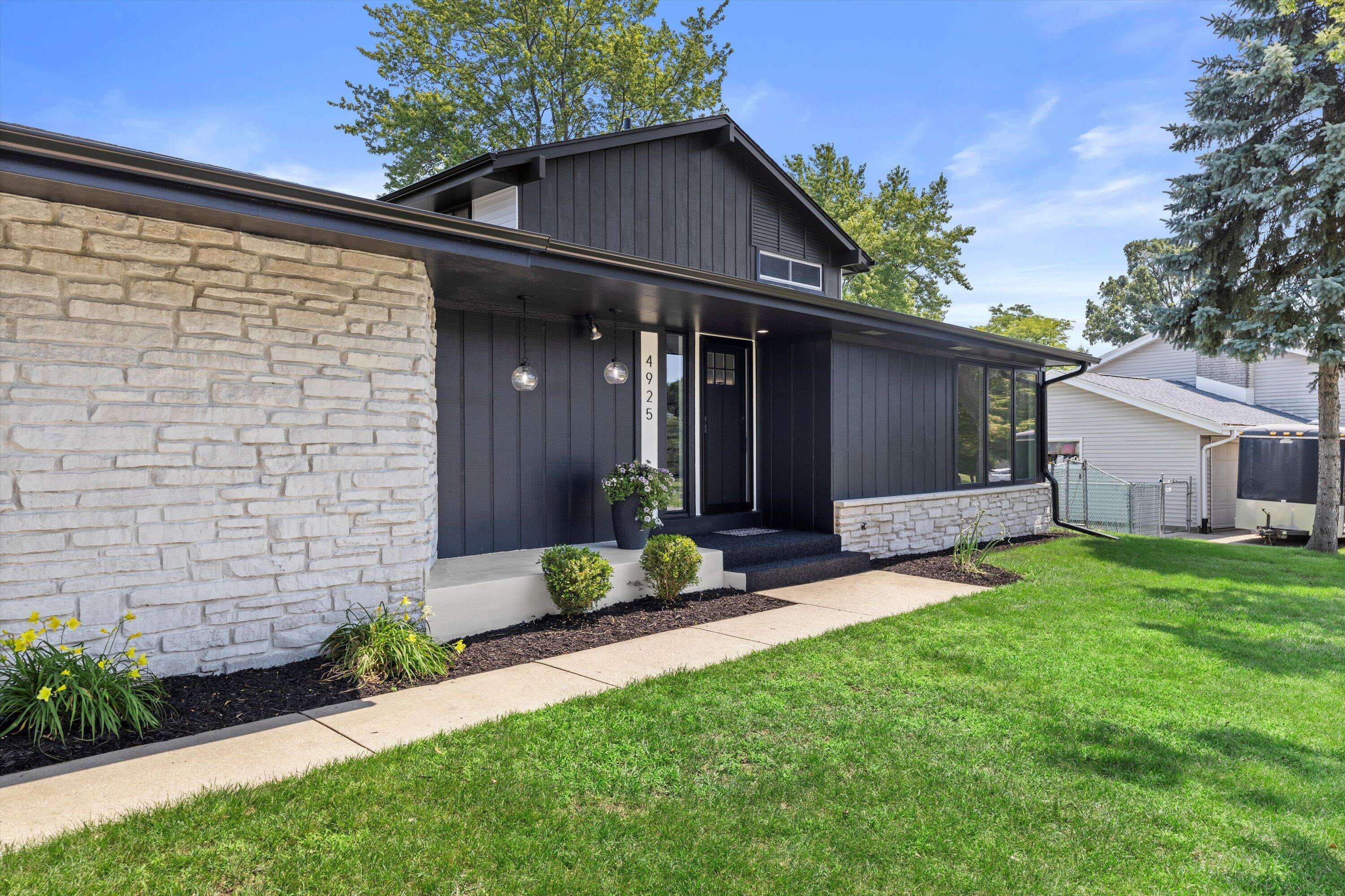 Greendale, WI 53129,4925 Sutton Ln