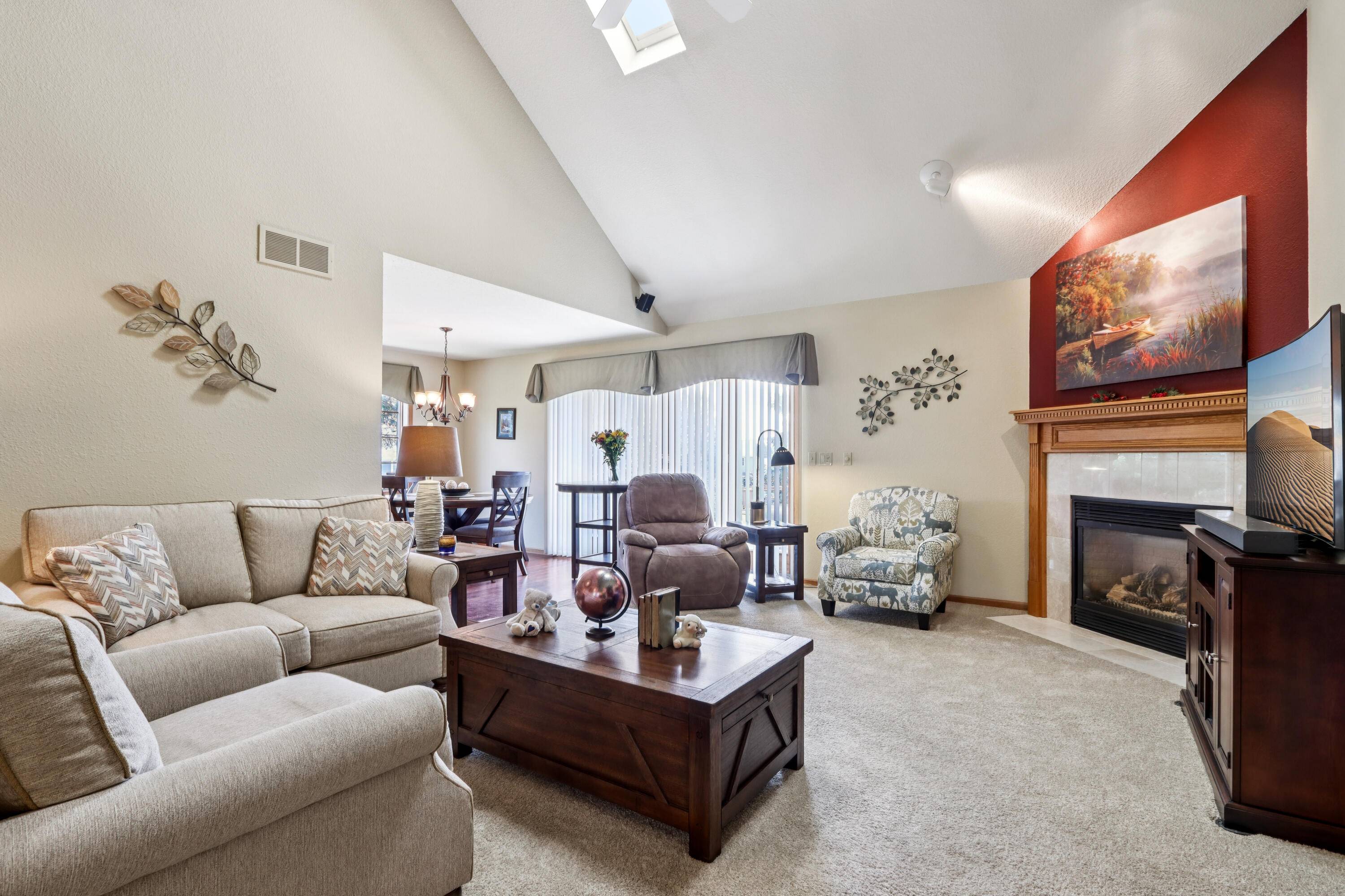 Jackson, WI 53037,W203N16184 Pin Oak Cir