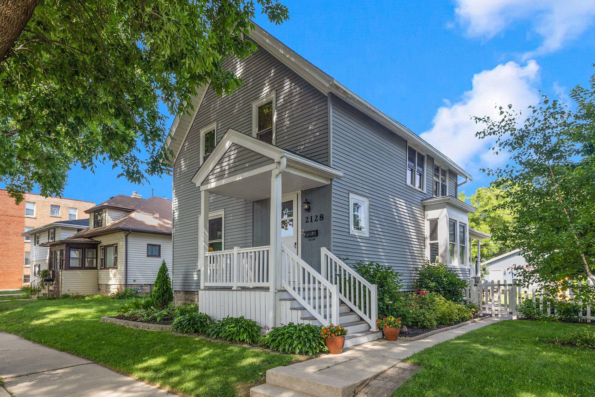 West Allis, WI 53219,2128 S 79th St