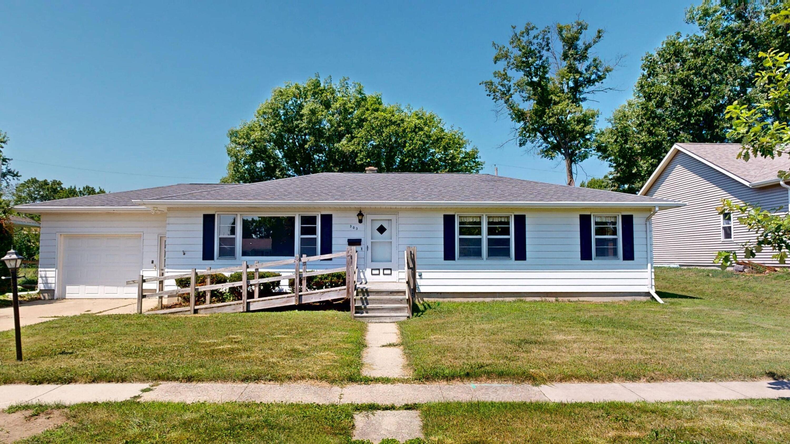 Fort Atkinson, WI 53538,303 Memorial Dr