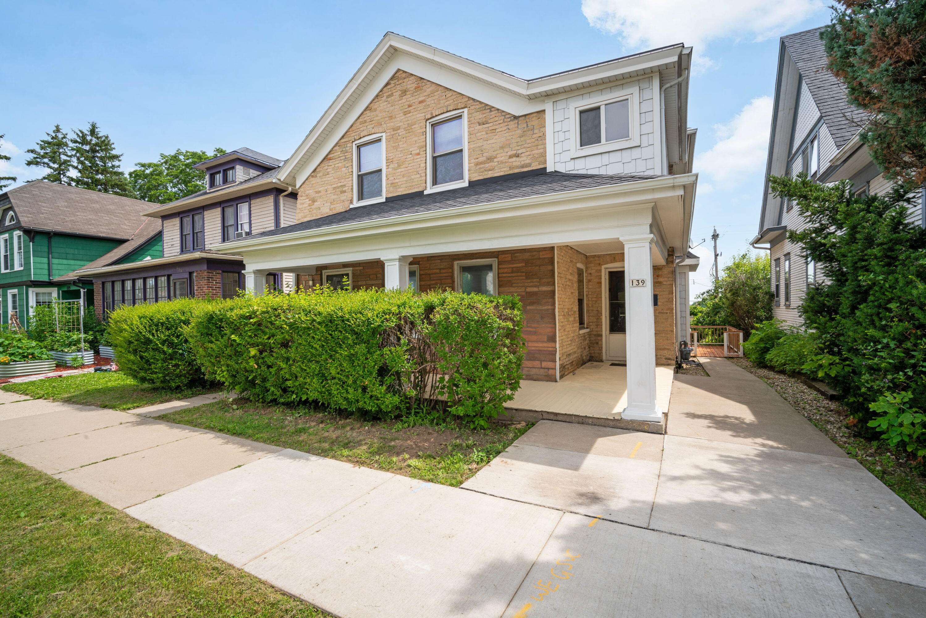 West Bend, WI 53095,137 S 7th Ave