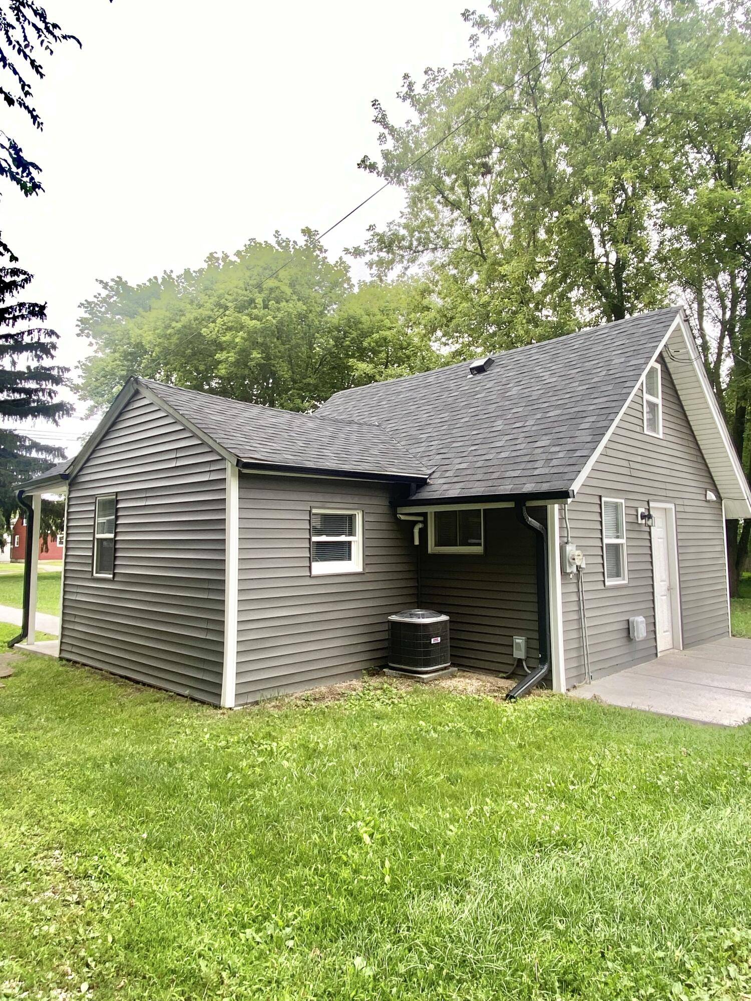 Kenosha, WI 53140,4016 29th Ave