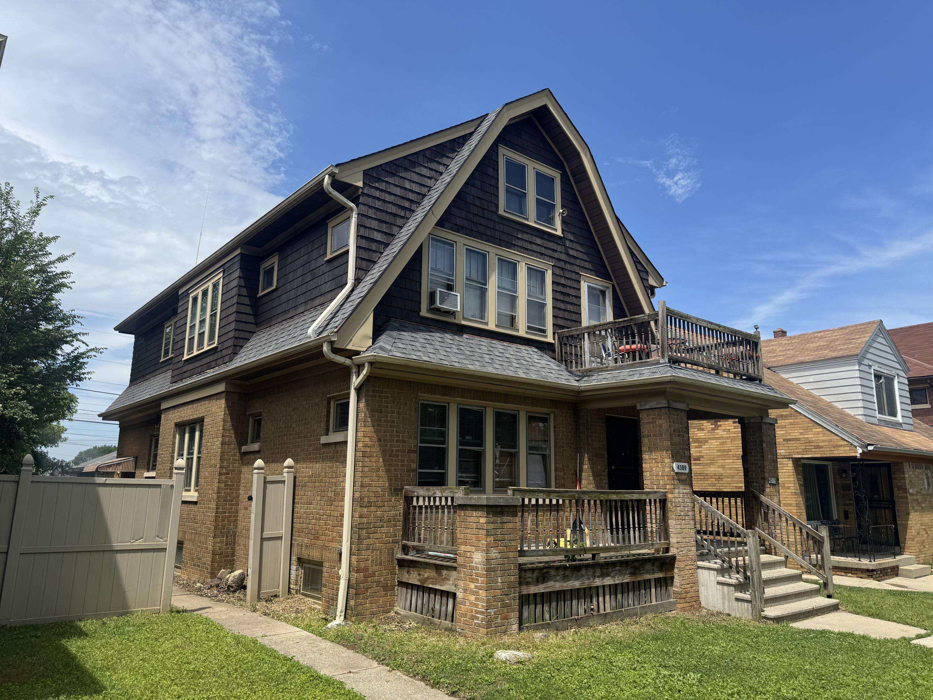 Milwaukee, WI 53209,4309 N 19th Pl Unit 4311