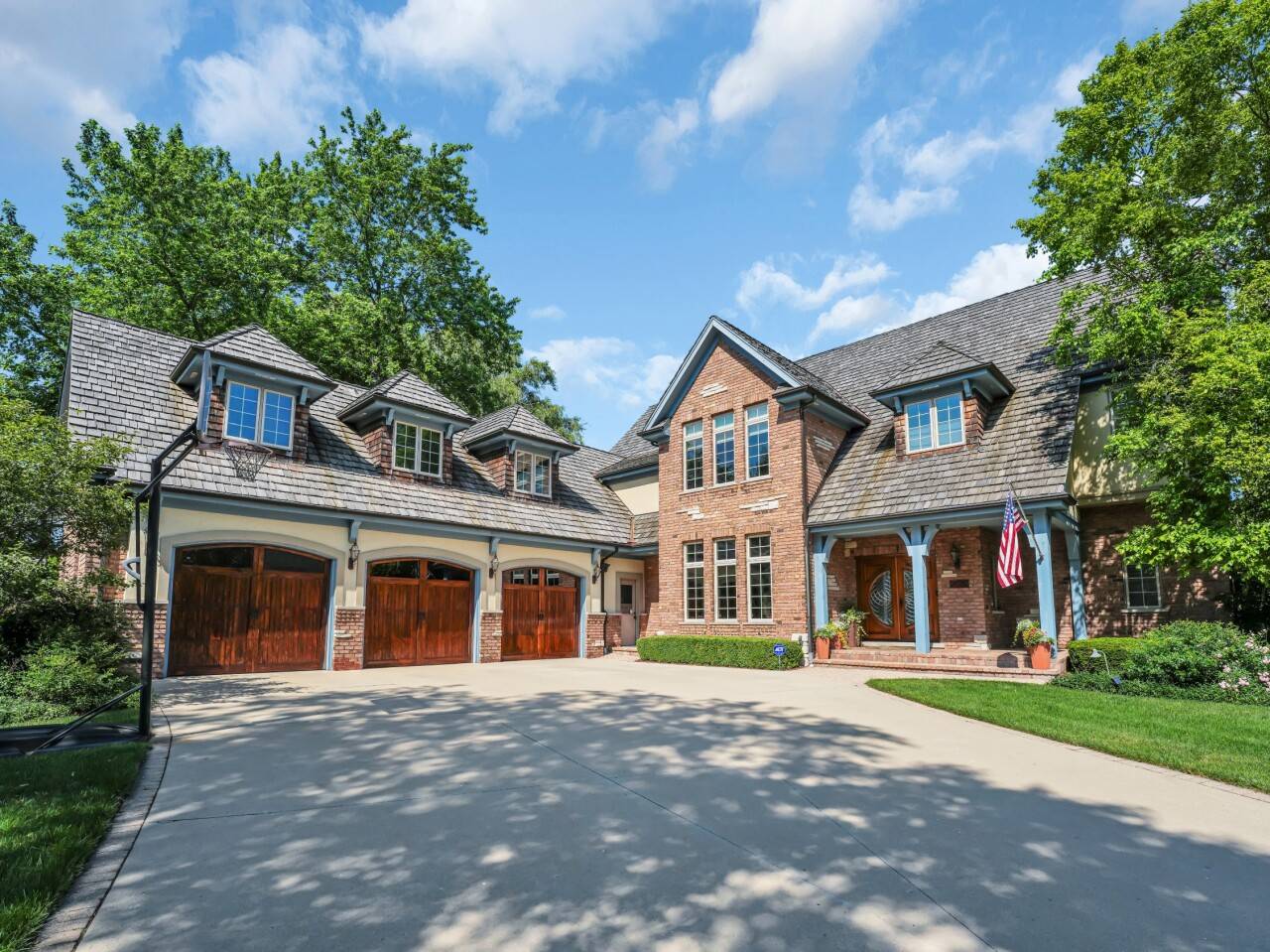 Racine, WI 53402,106 Michigan Ct