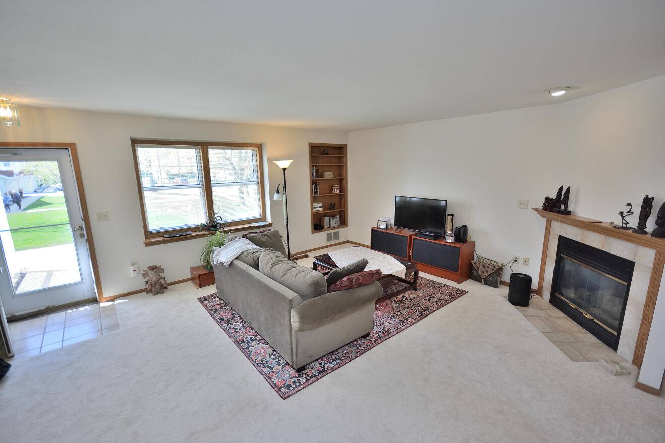 Cudahy, WI 53110,5970 S Crosswinds Dr Unit 3