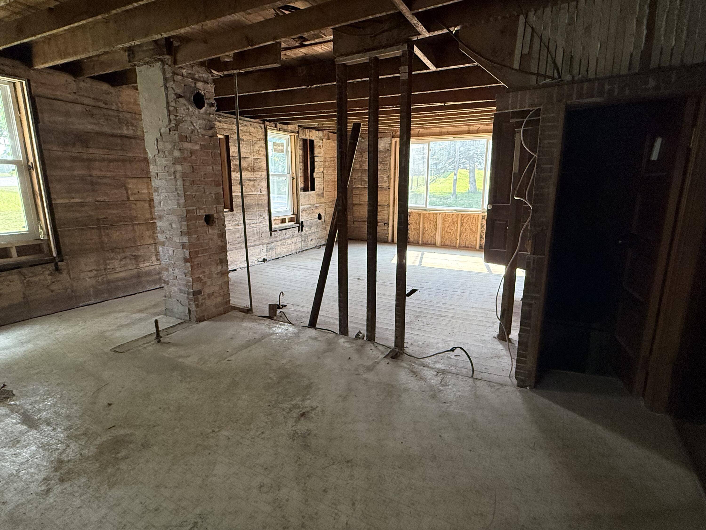 Chilton, WI 53014,815 E Center St