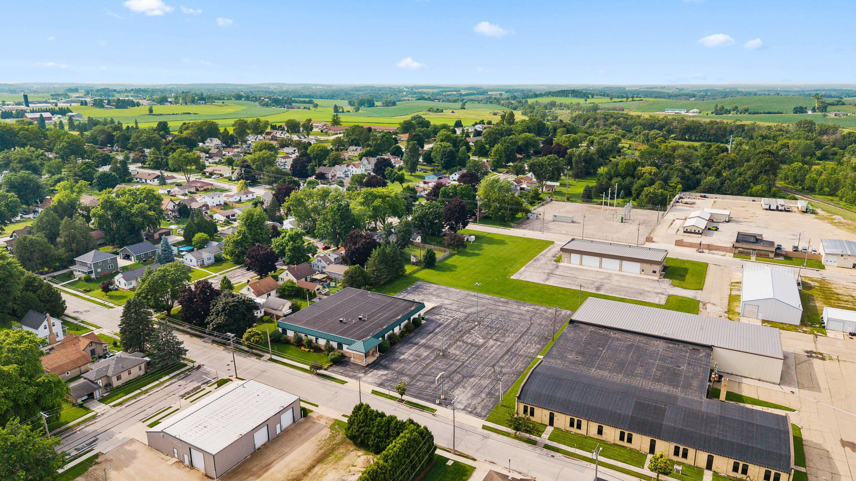 New Holstein, WI 53061,1828 Park Ave