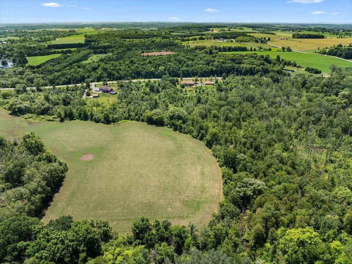 Scott, WI 53001,W8406 County Road A South -