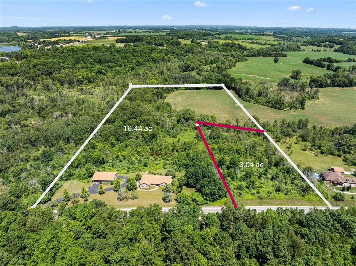 Scott, WI 53001,W8406 County Road A South -