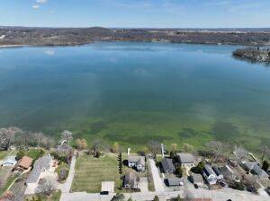 Hartford, WI 53027,3344 Lake Dr